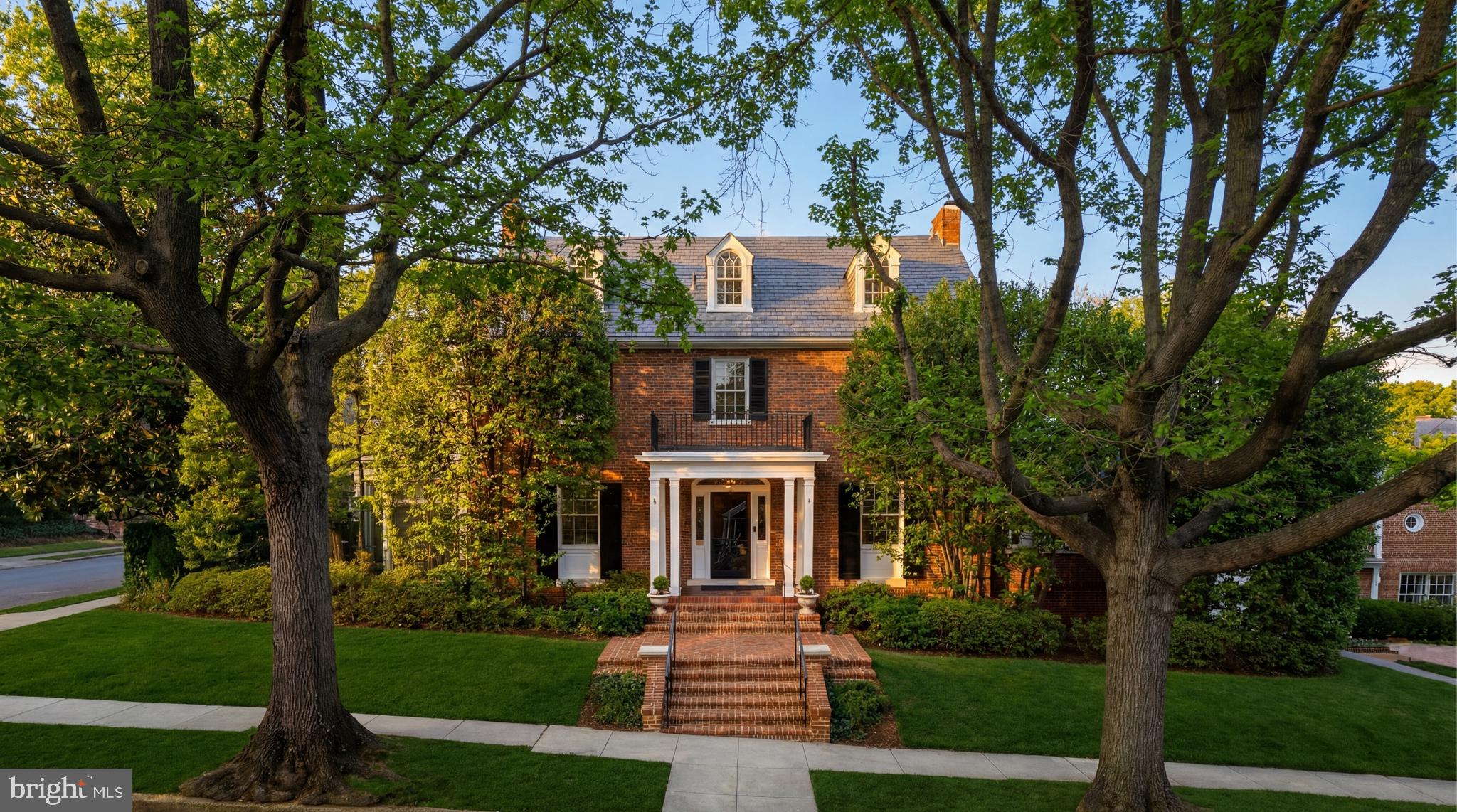 OBSERVATORY CIRCLE - Residential