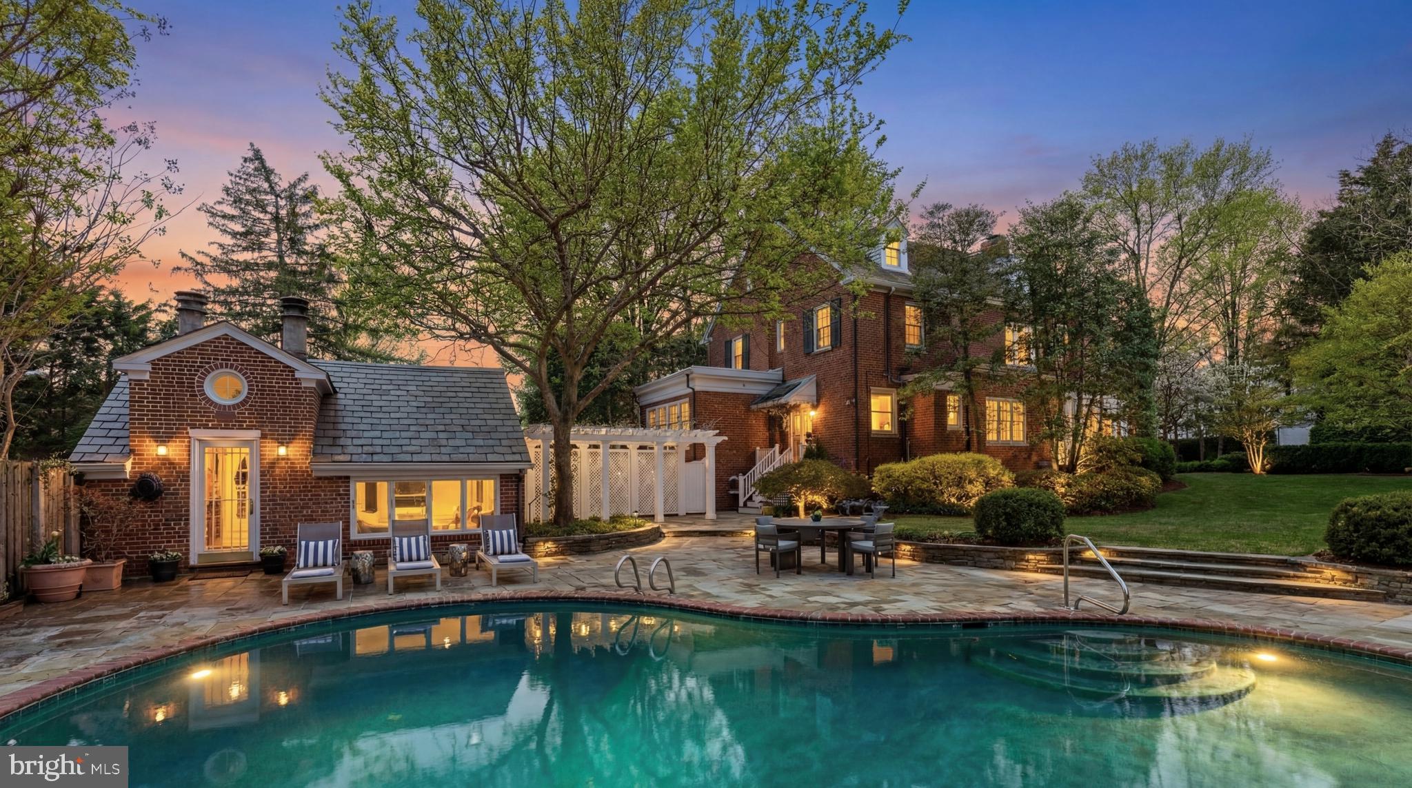 OBSERVATORY CIRCLE - Residential