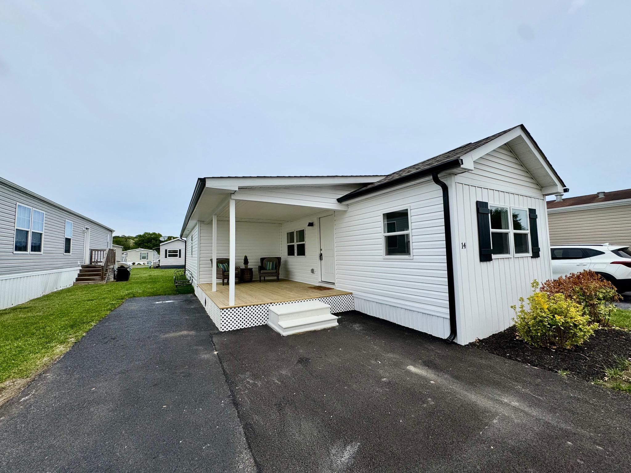 COLONIAL EAST MHP - Residential
