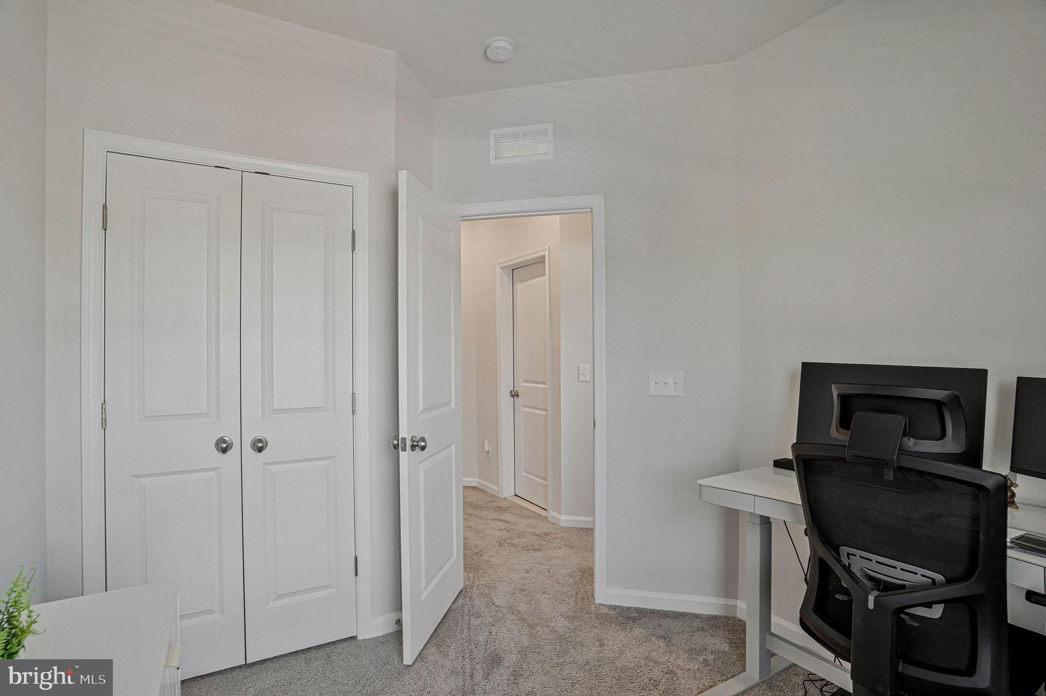 JEFFERSON SQUARE - Residential