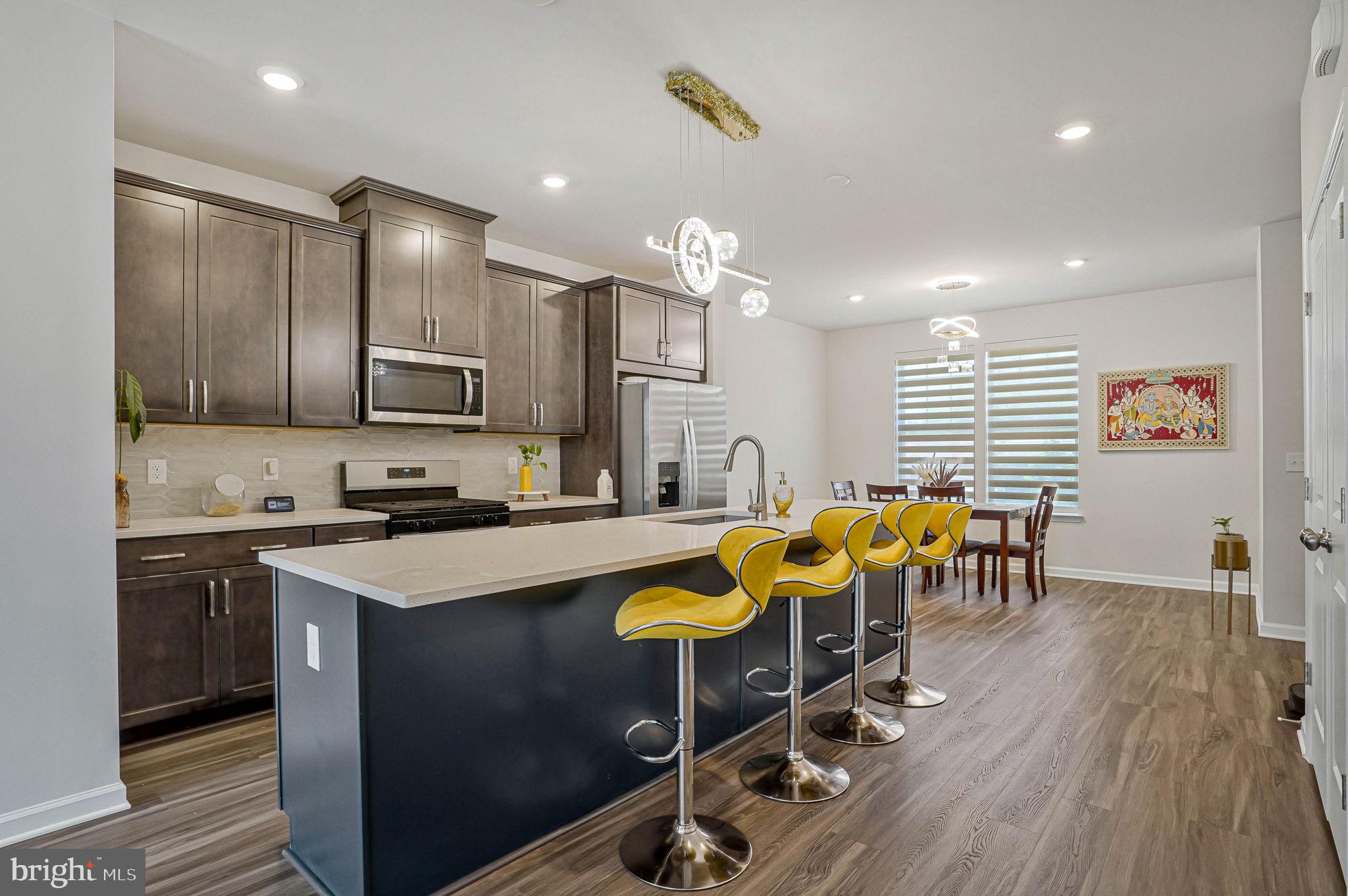 JEFFERSON SQUARE - Residential