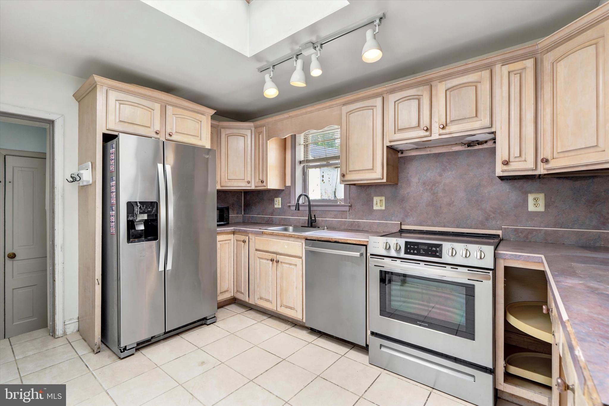 VALLEY FORGE MTN - Residential