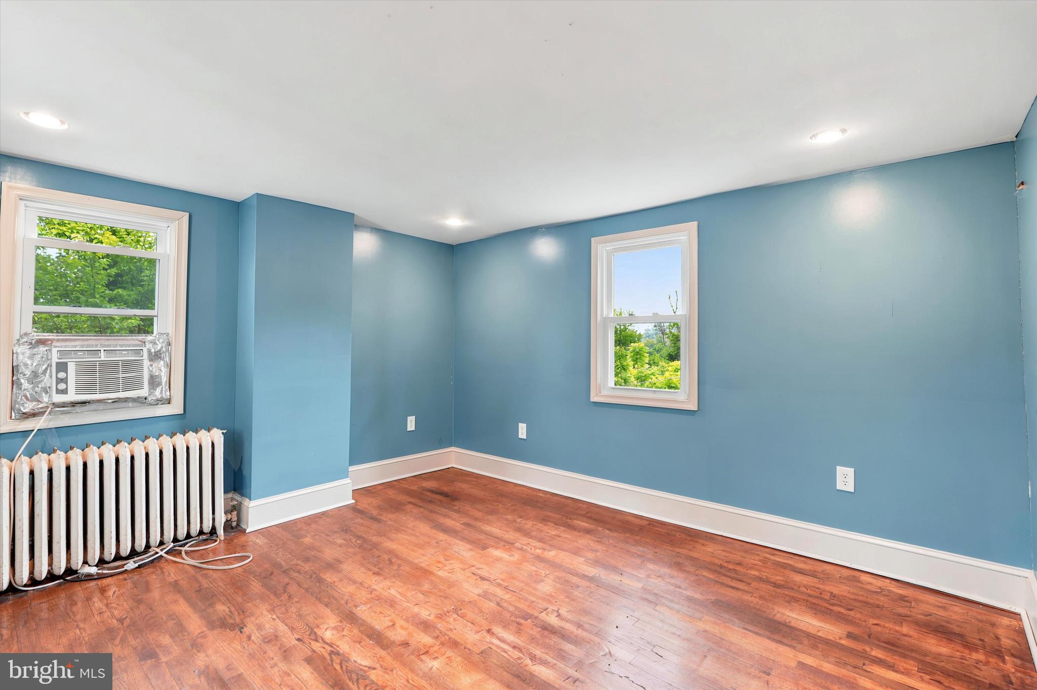 VALLEY FORGE MTN - Residential