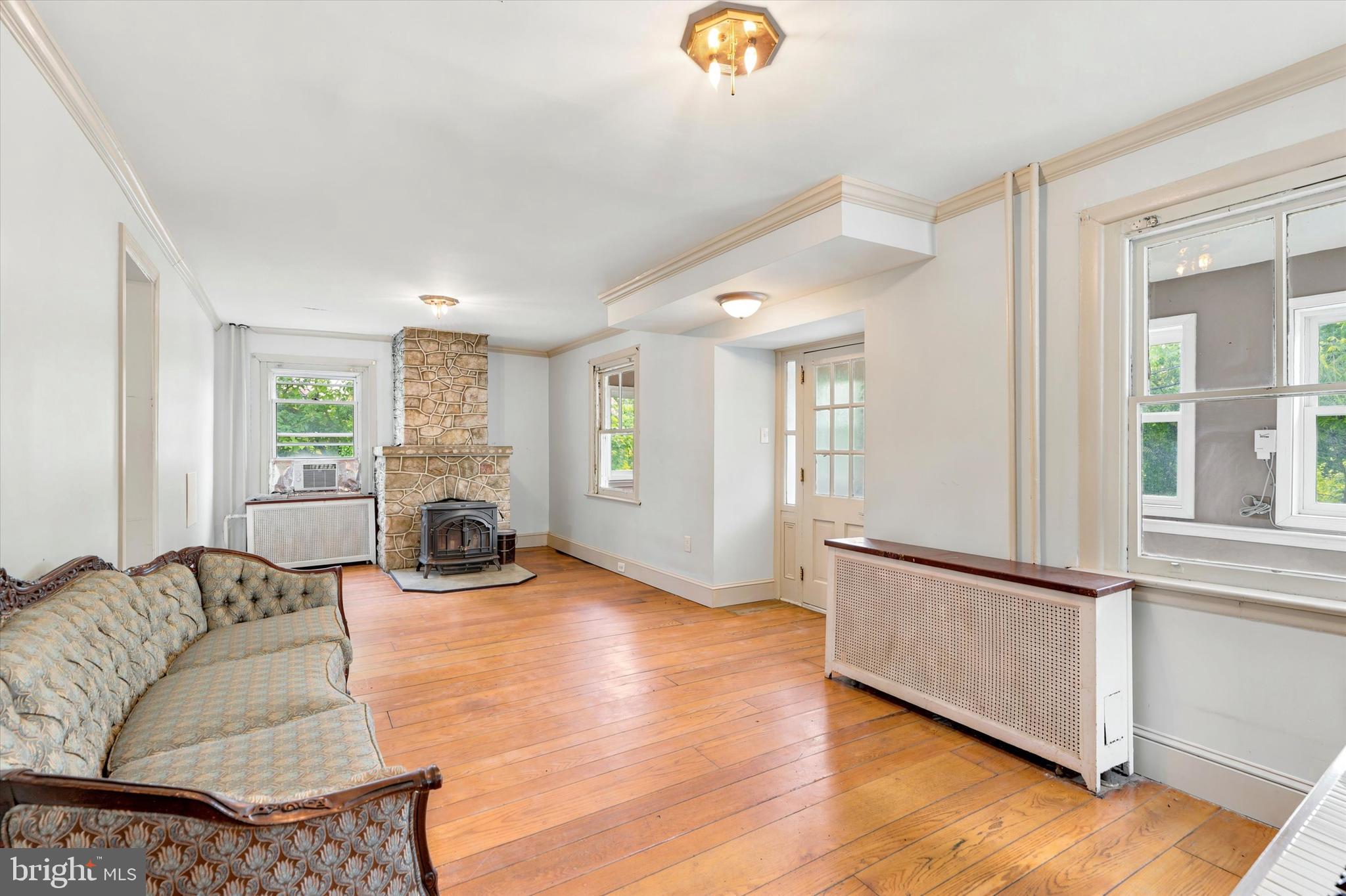 VALLEY FORGE MTN - Residential