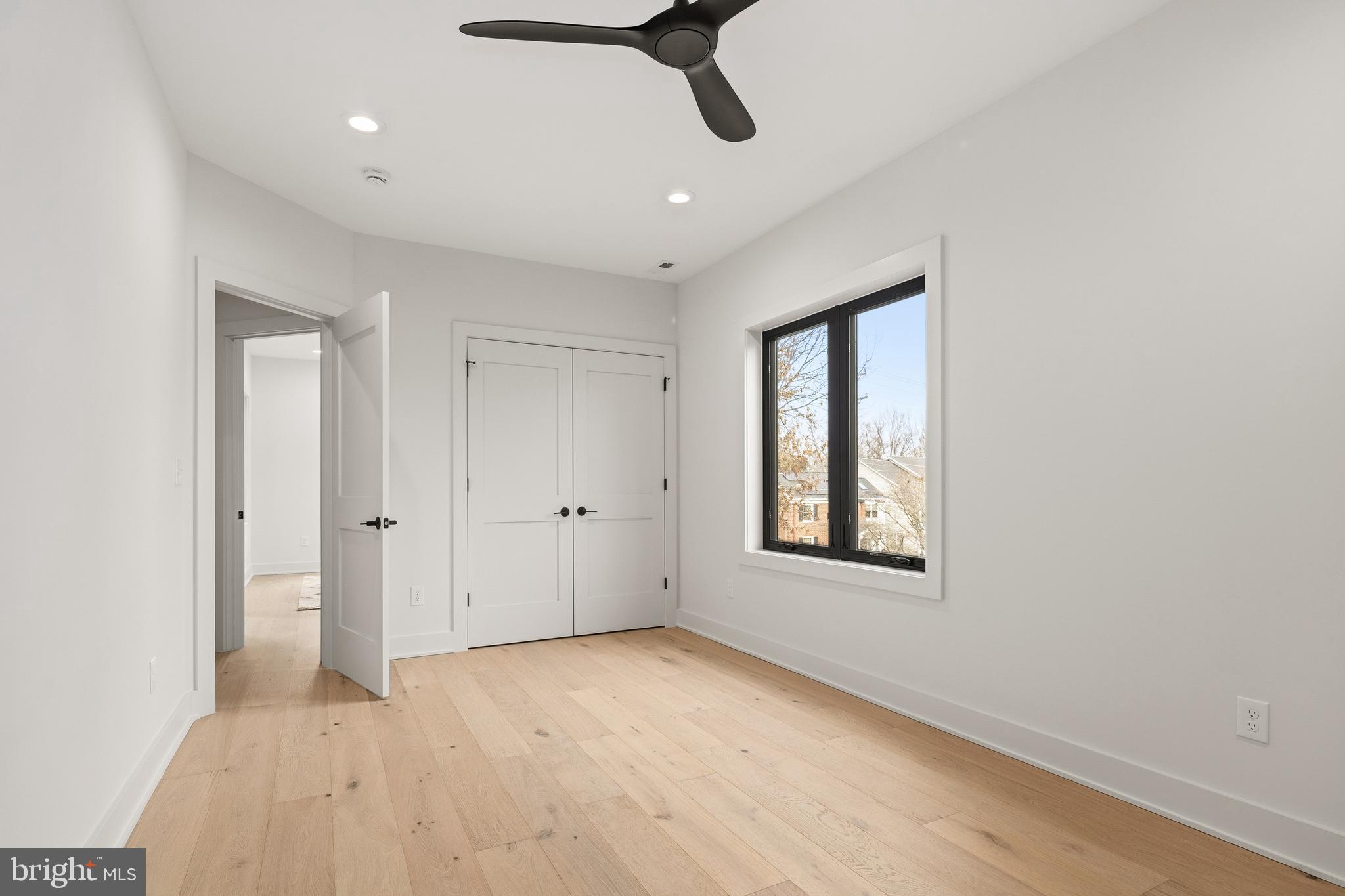 OVERLEE - Residential