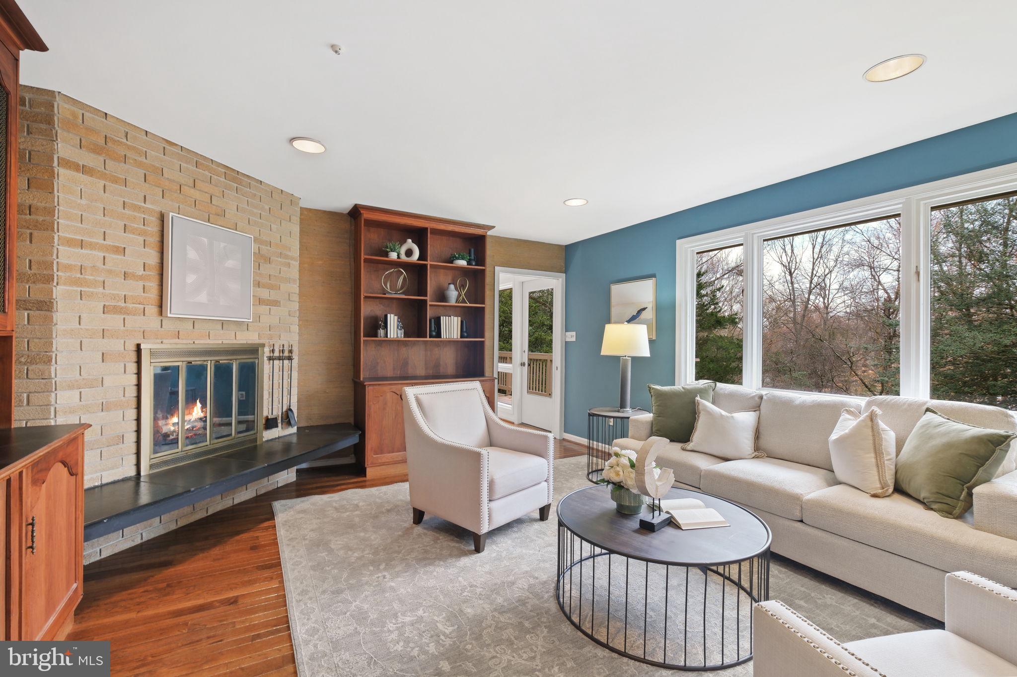 KENWOOD PARK - Residential