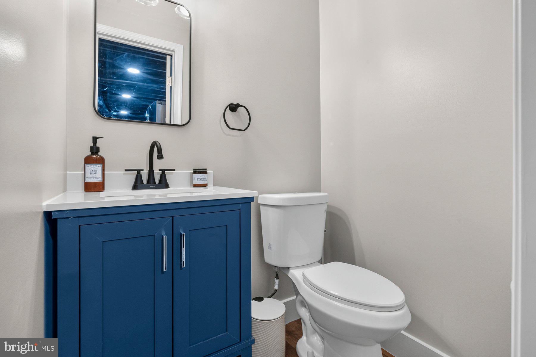 HAMPSTEAD - Residential