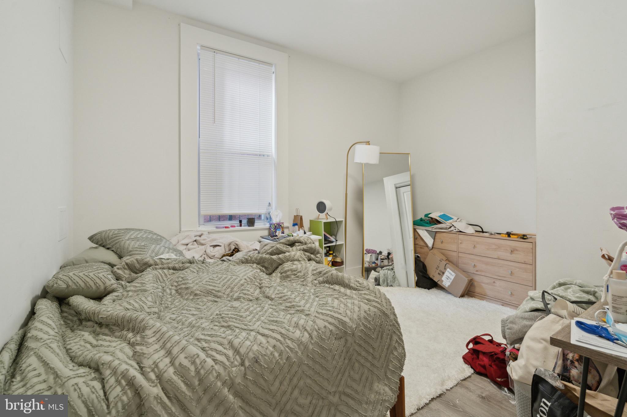 NORRIS SQUARE - Residential Income