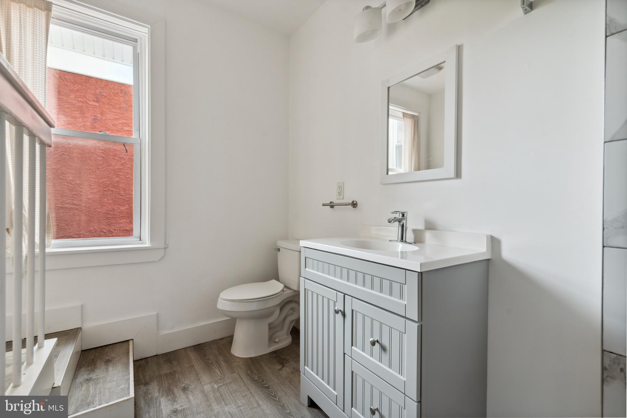 NORRIS SQUARE - Residential Income