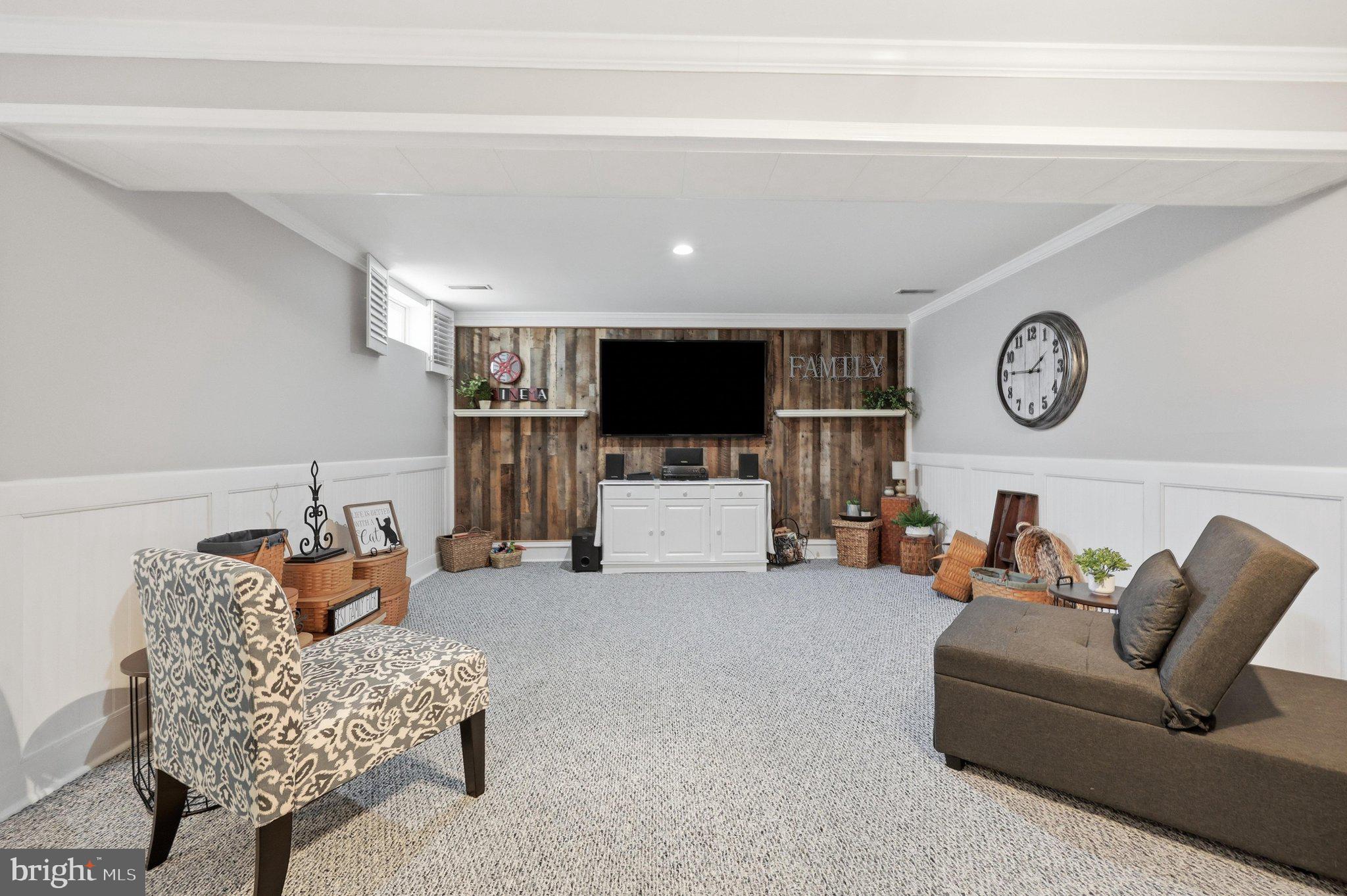 SUN MEADOW - Residential