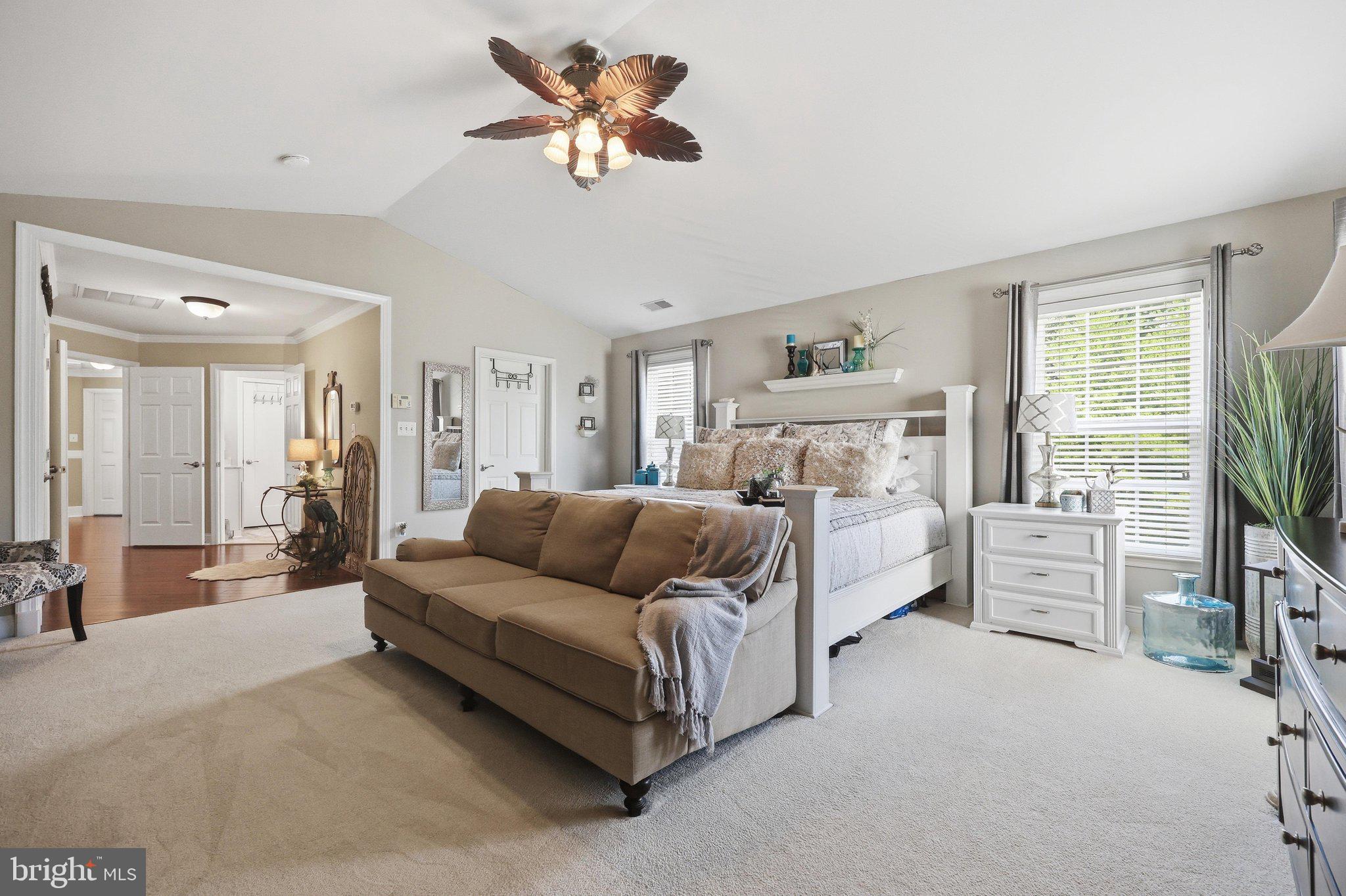 SUN MEADOW - Residential