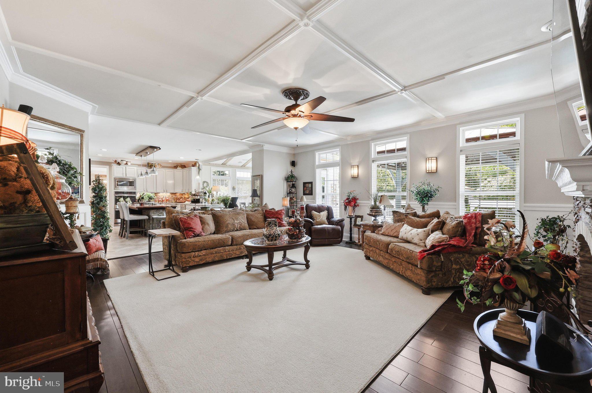 SUN MEADOW - Residential