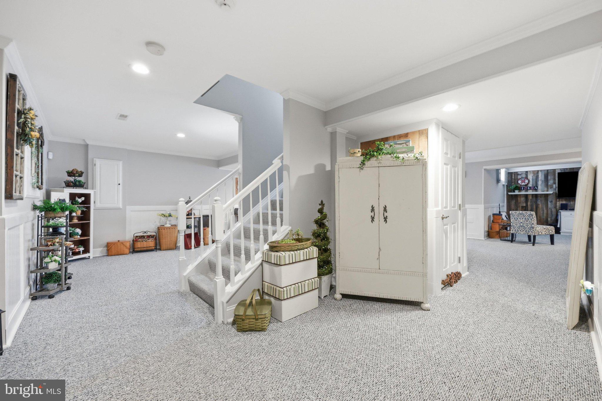 SUN MEADOW - Residential