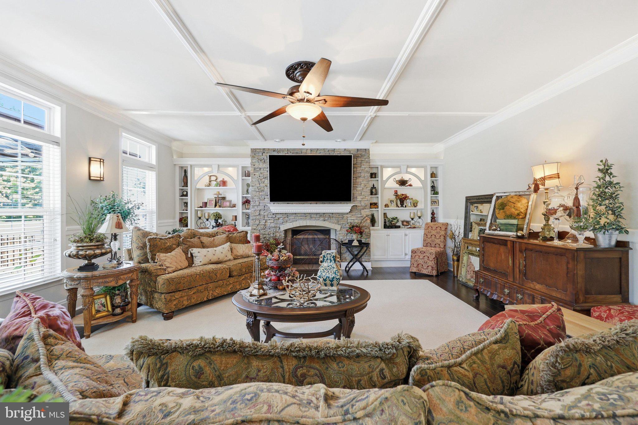 SUN MEADOW - Residential