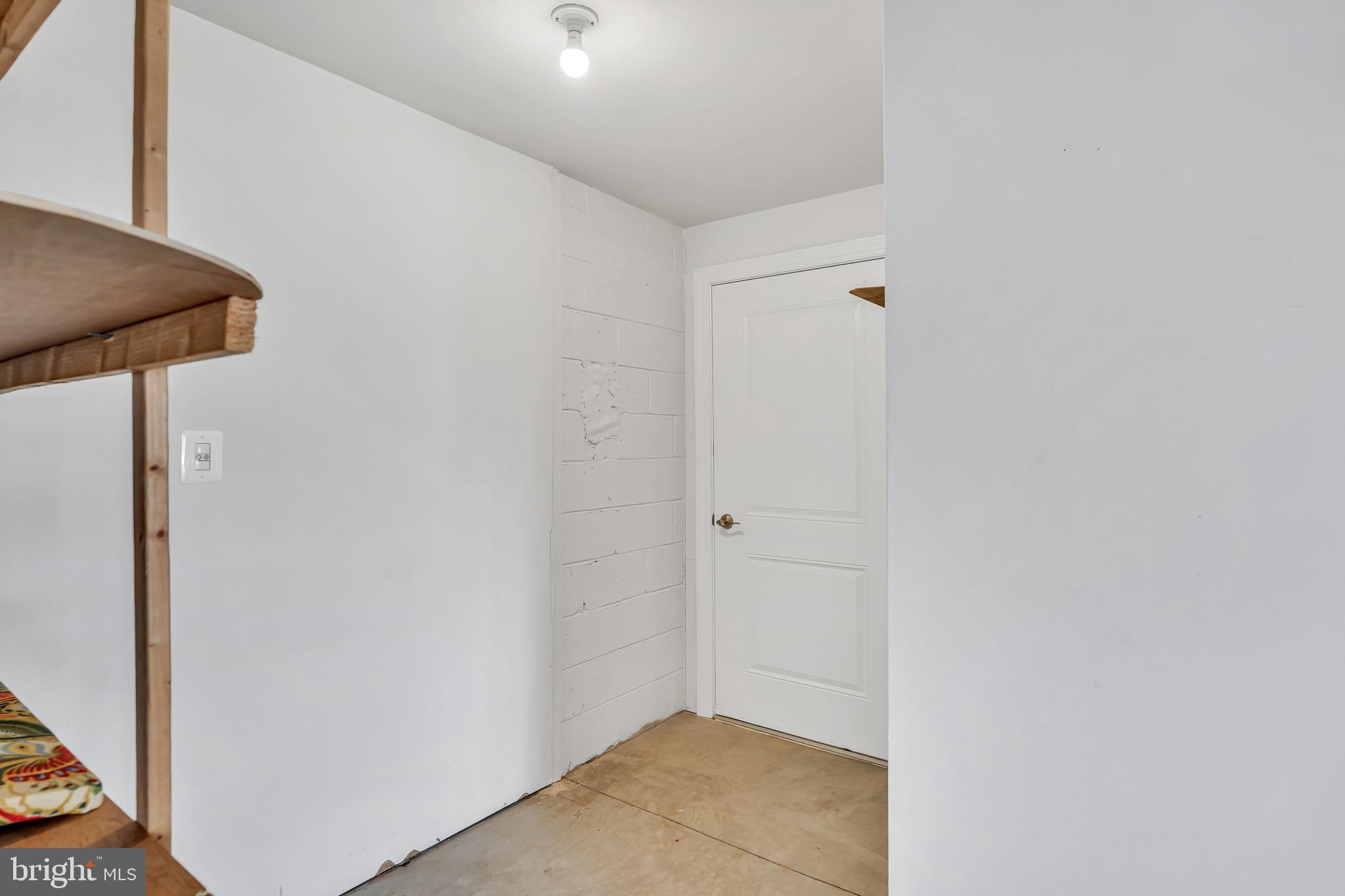 REGENCY AT ASHBURN - Residential