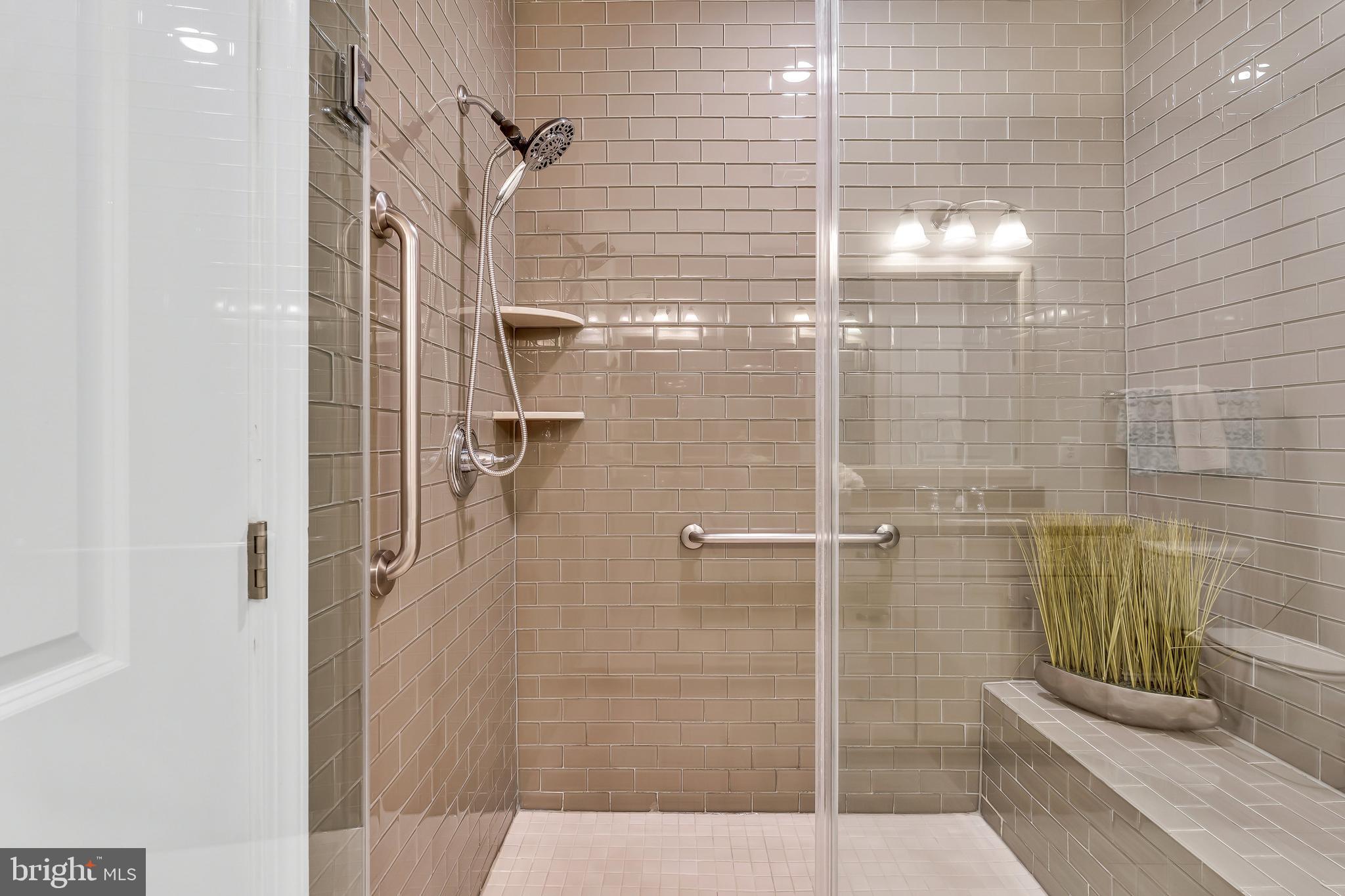REGENCY AT ASHBURN - Residential