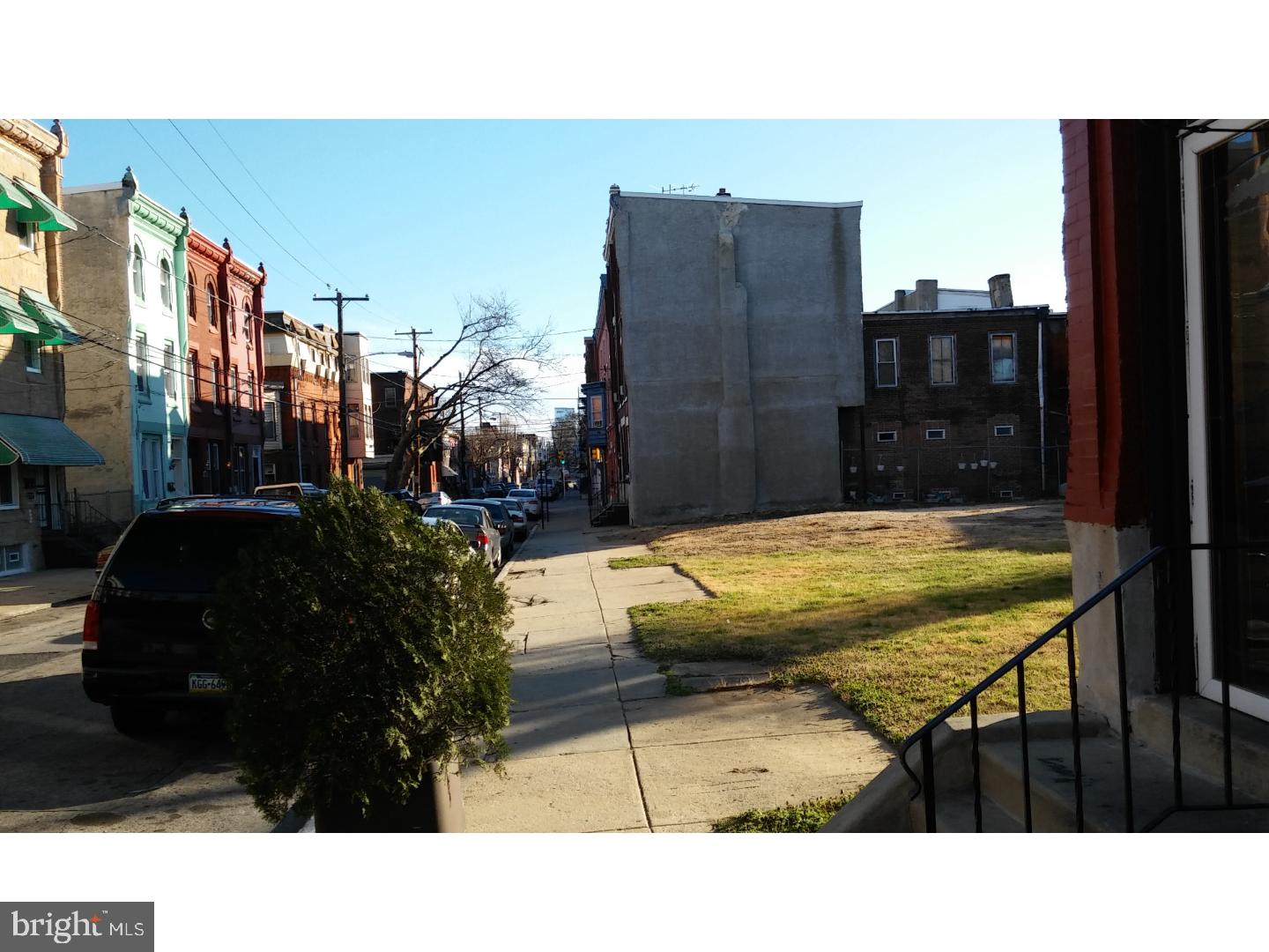 FAIRMOUNT - Land