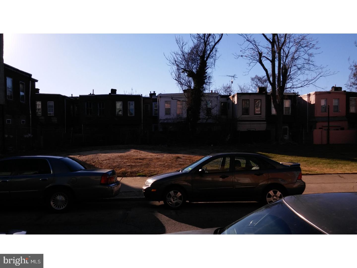 FAIRMOUNT - Land