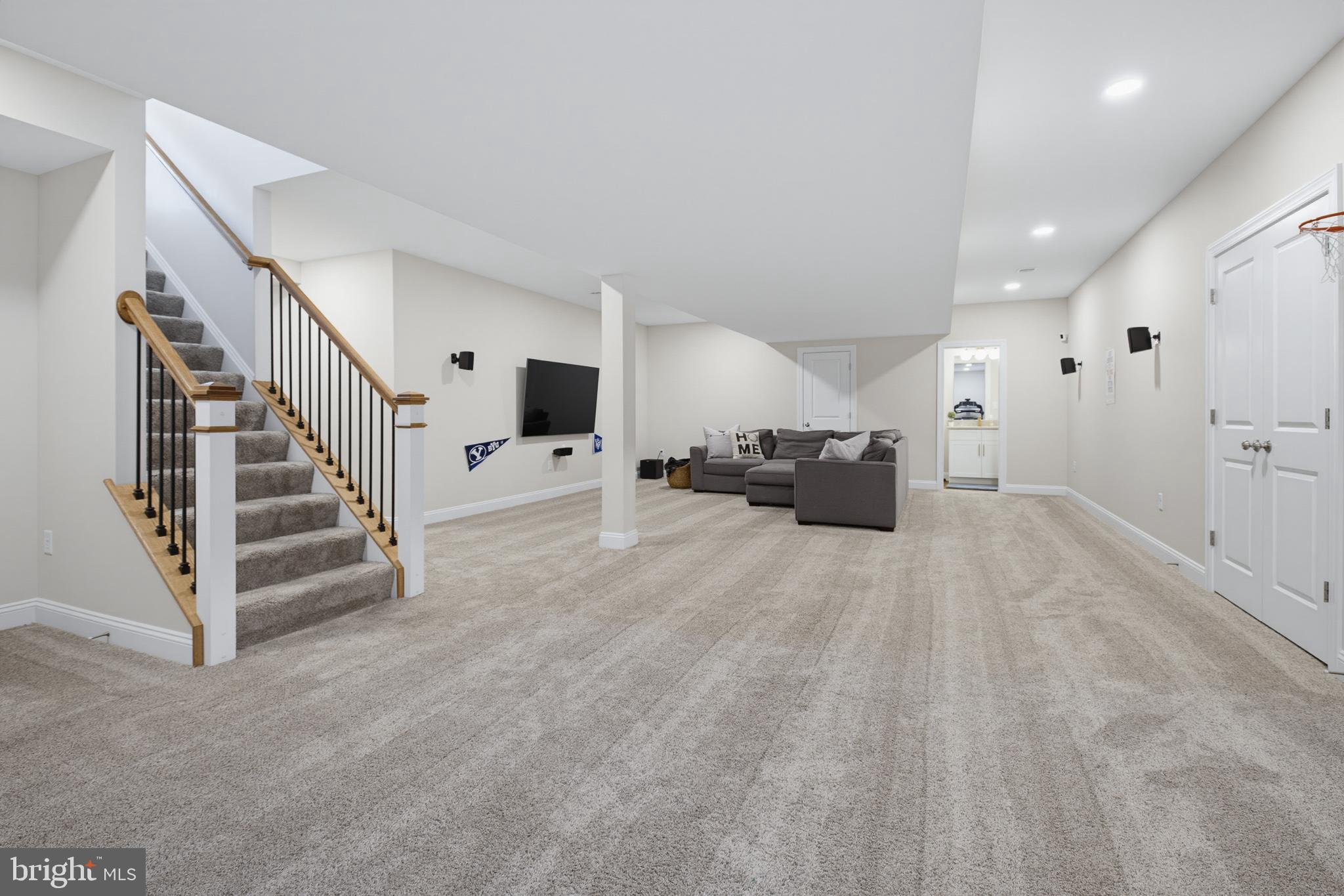 FARMBROOKE MEADOWS - Residential