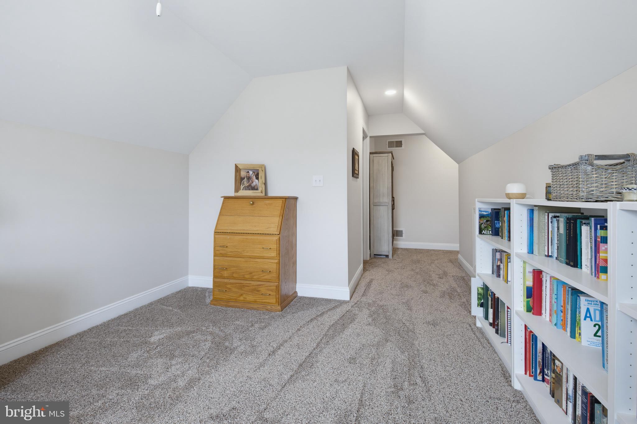 FARMBROOKE MEADOWS - Residential
