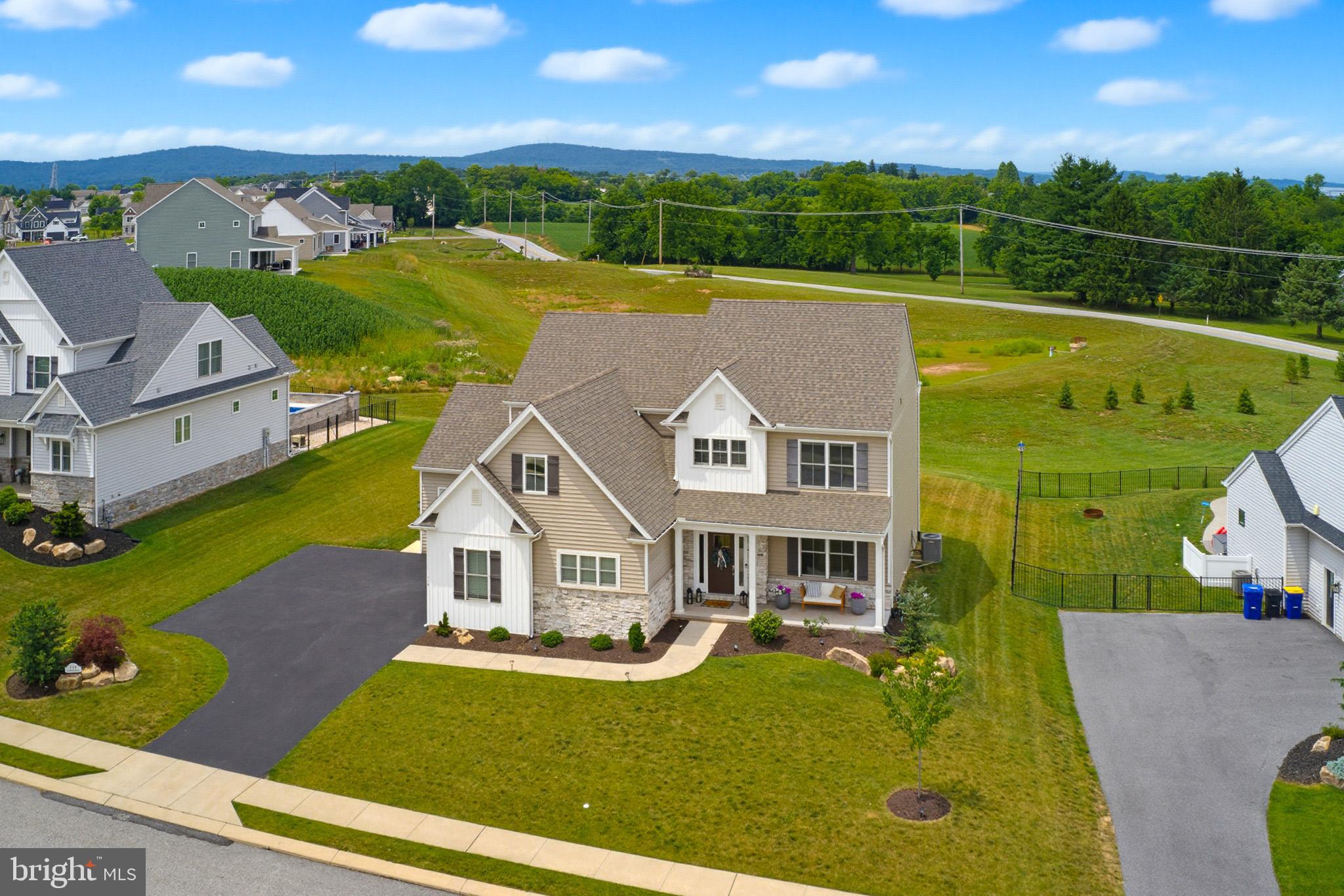 FARMBROOKE MEADOWS - Residential