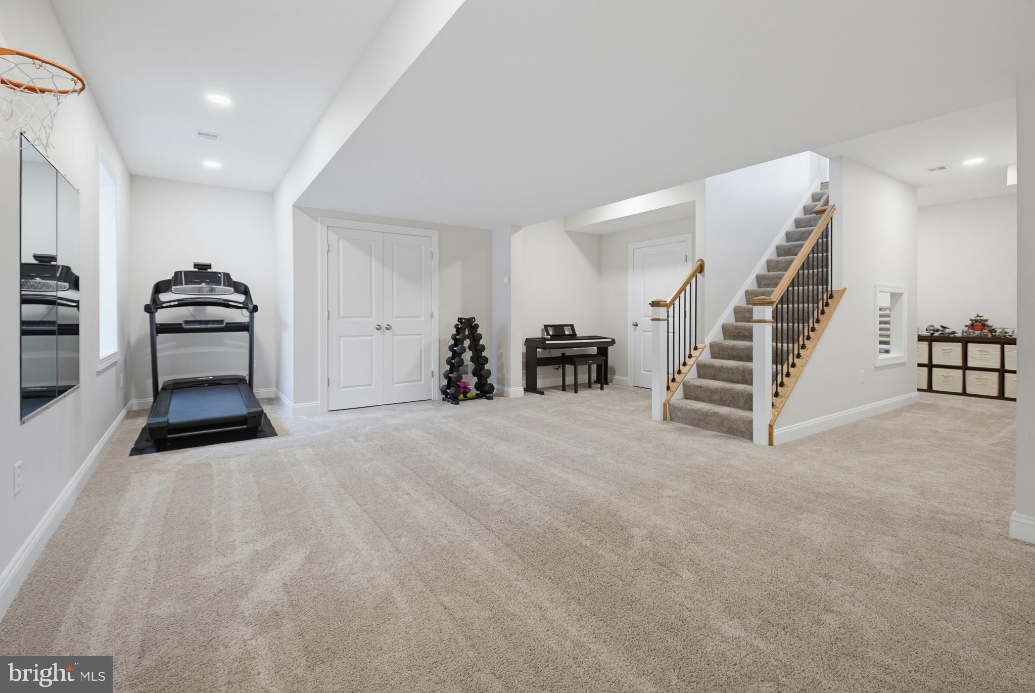 FARMBROOKE MEADOWS - Residential
