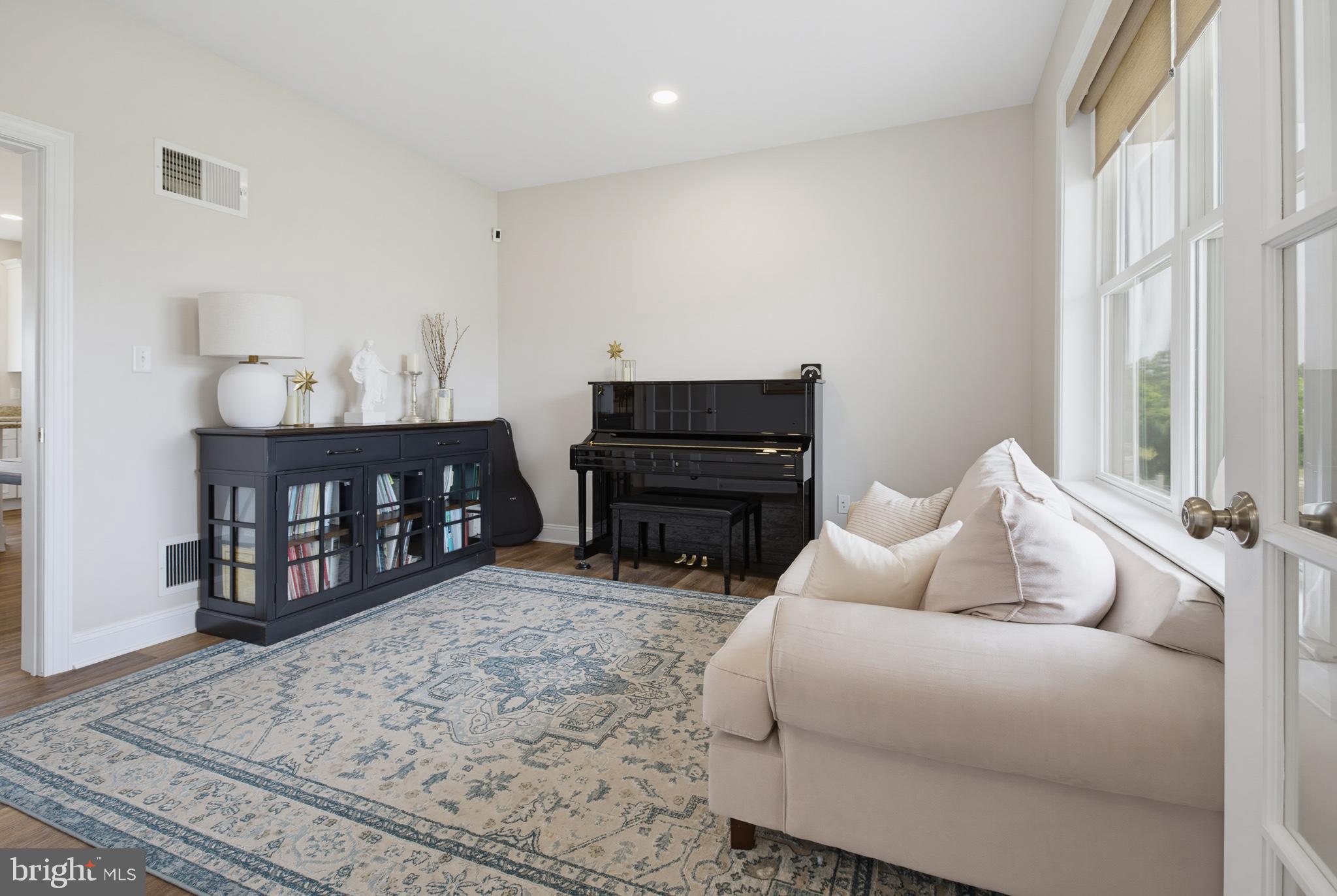 FARMBROOKE MEADOWS - Residential