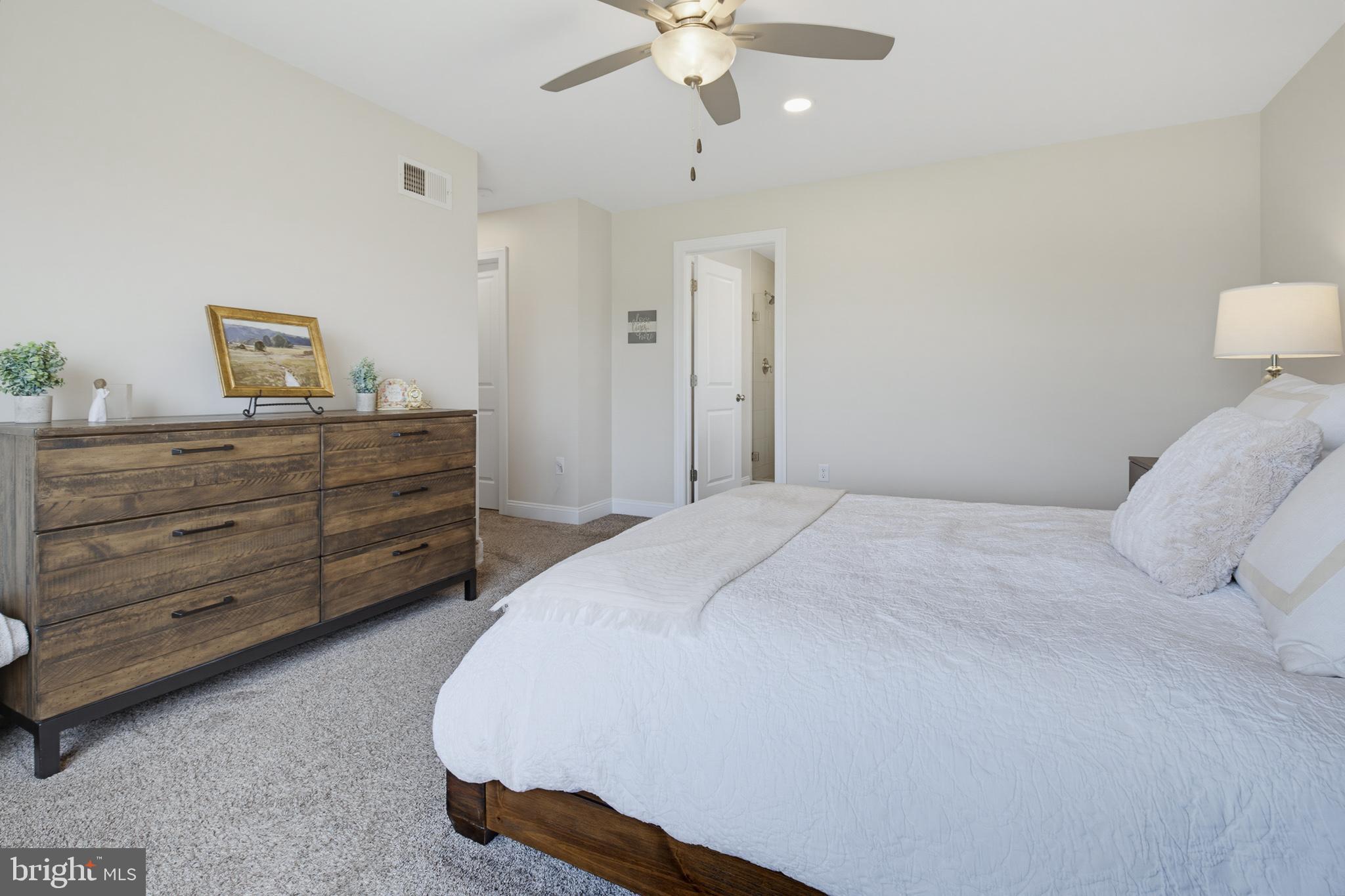 FARMBROOKE MEADOWS - Residential