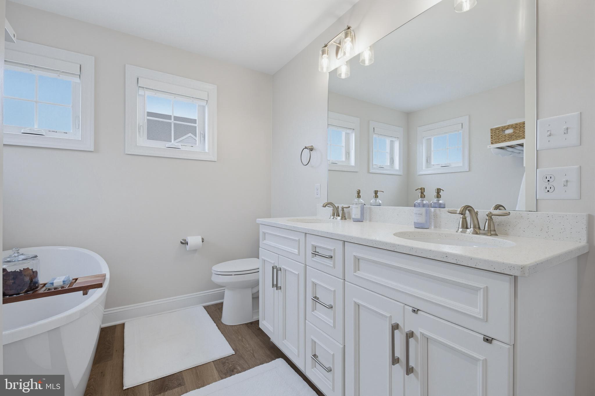 FARMBROOKE MEADOWS - Residential
