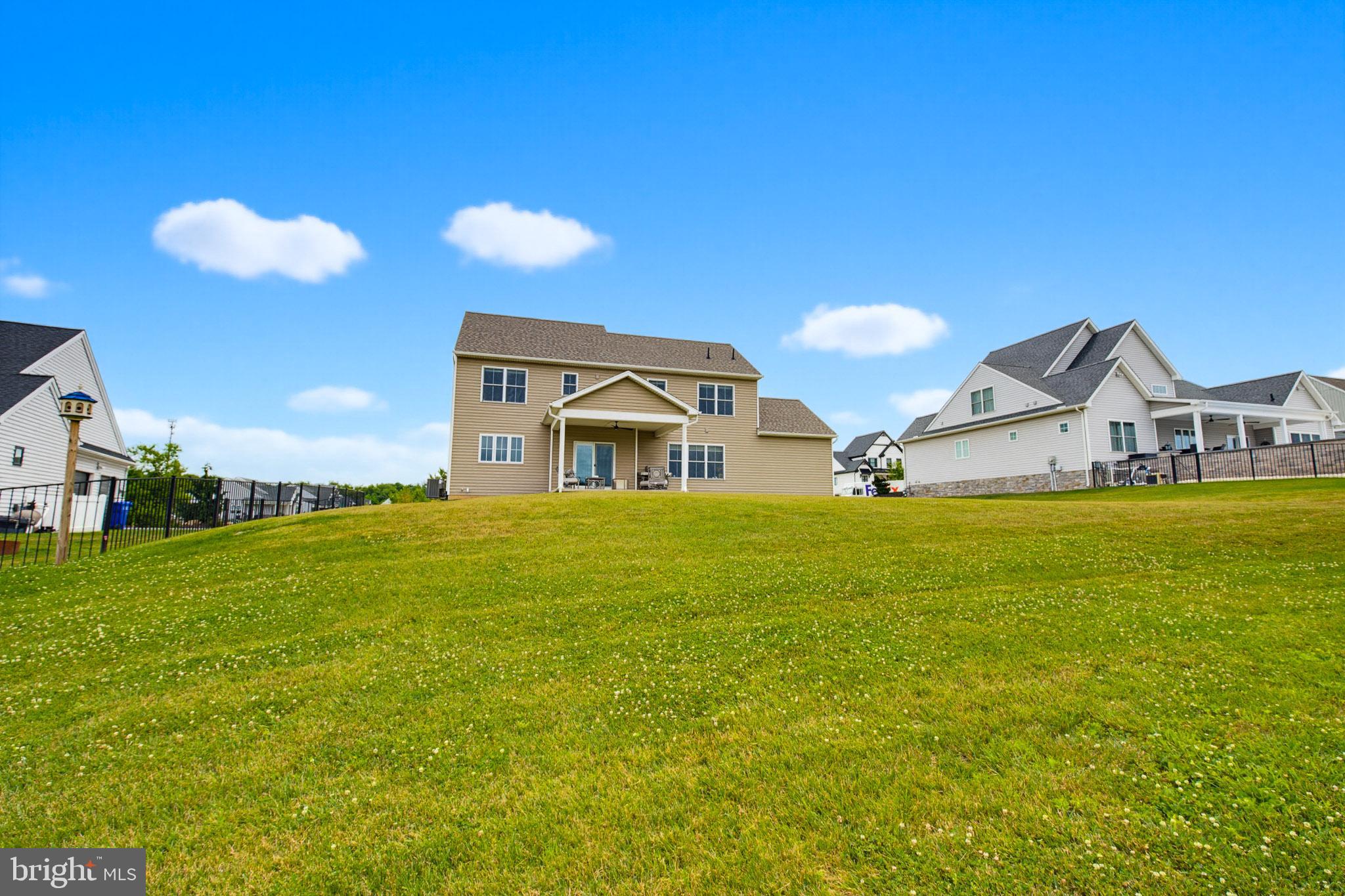 FARMBROOKE MEADOWS - Residential