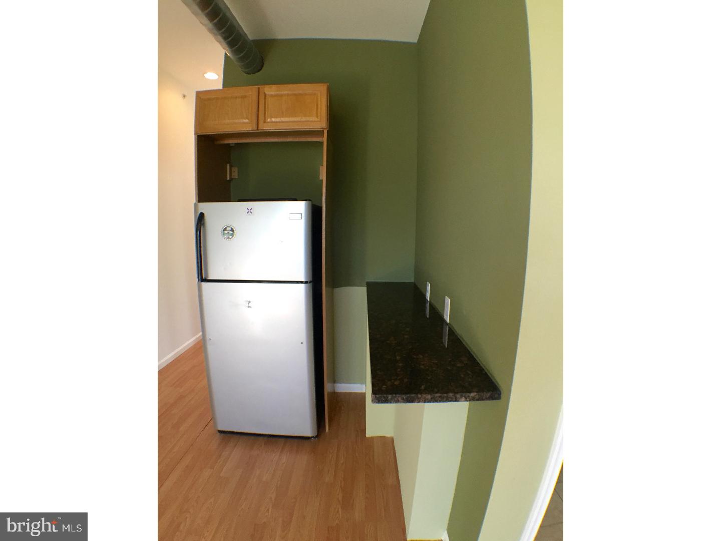 UNIVERSITY CITY - Residential Lease