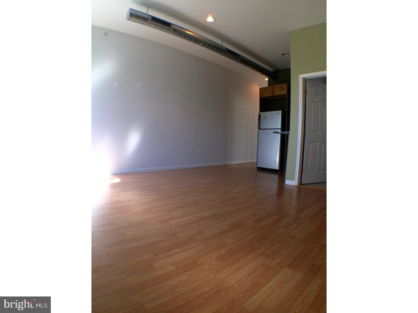 UNIVERSITY CITY - Residential Lease