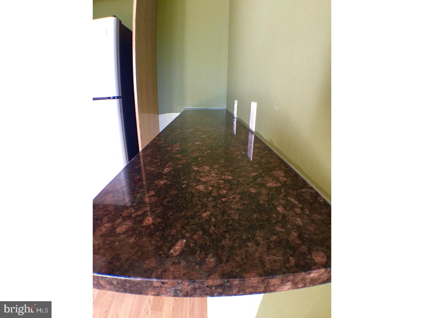 UNIVERSITY CITY - Residential Lease
