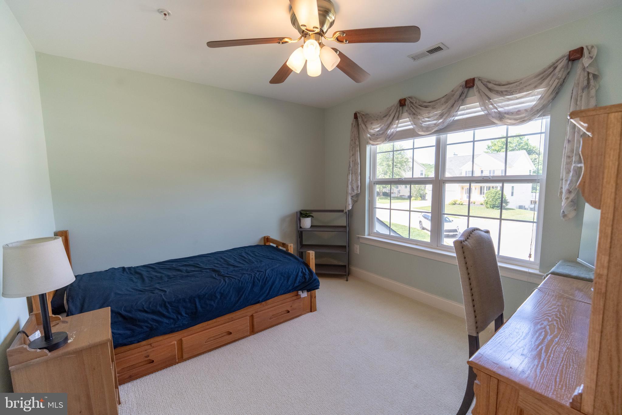 PEMBROOKE - Residential