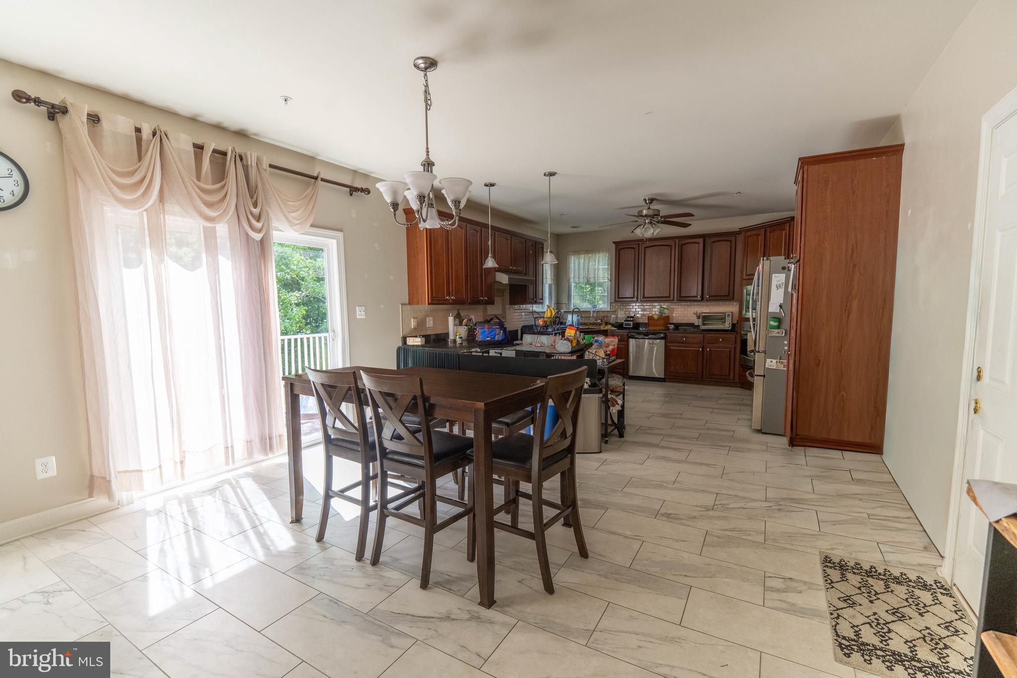 PEMBROOKE - Residential