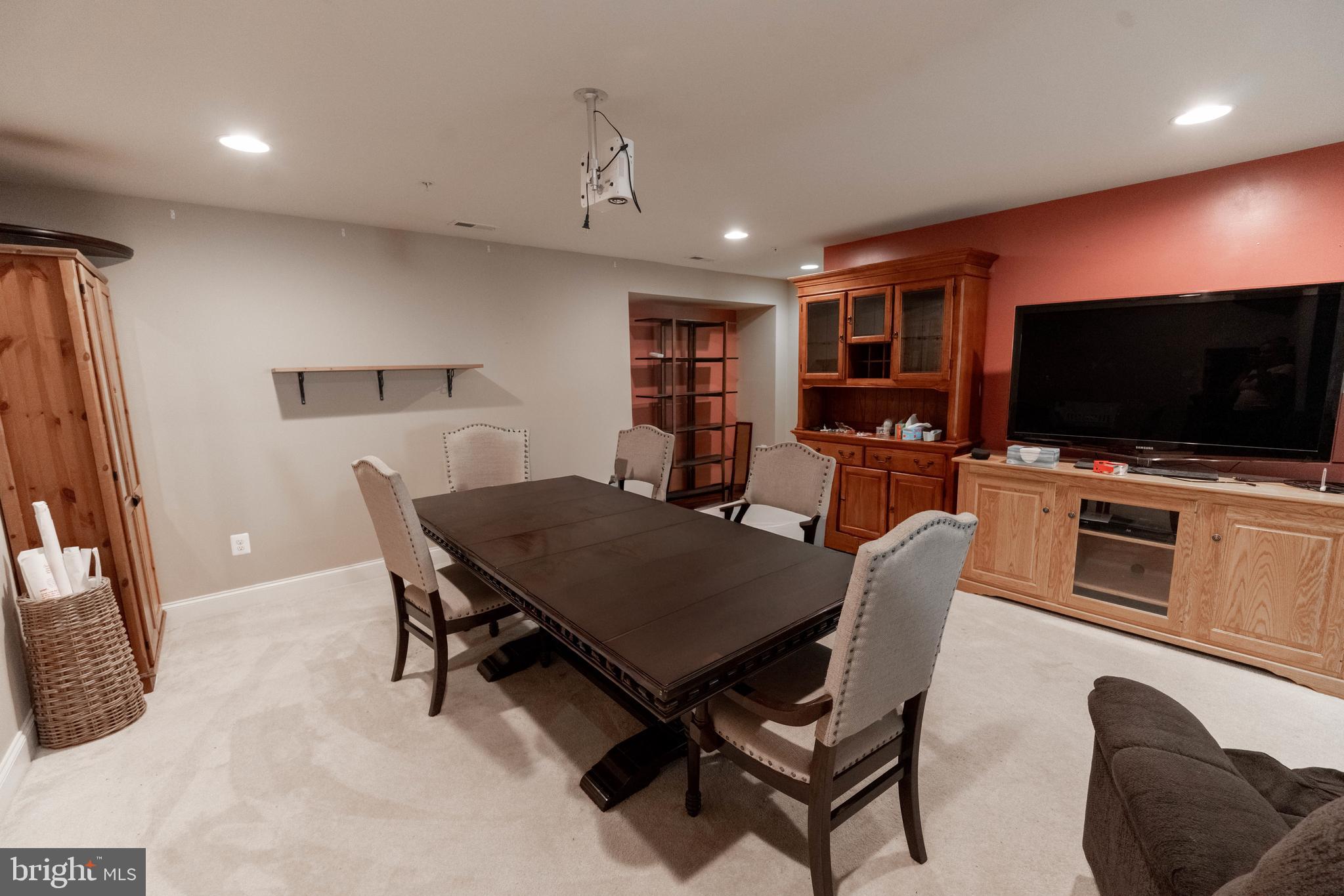 PEMBROOKE - Residential