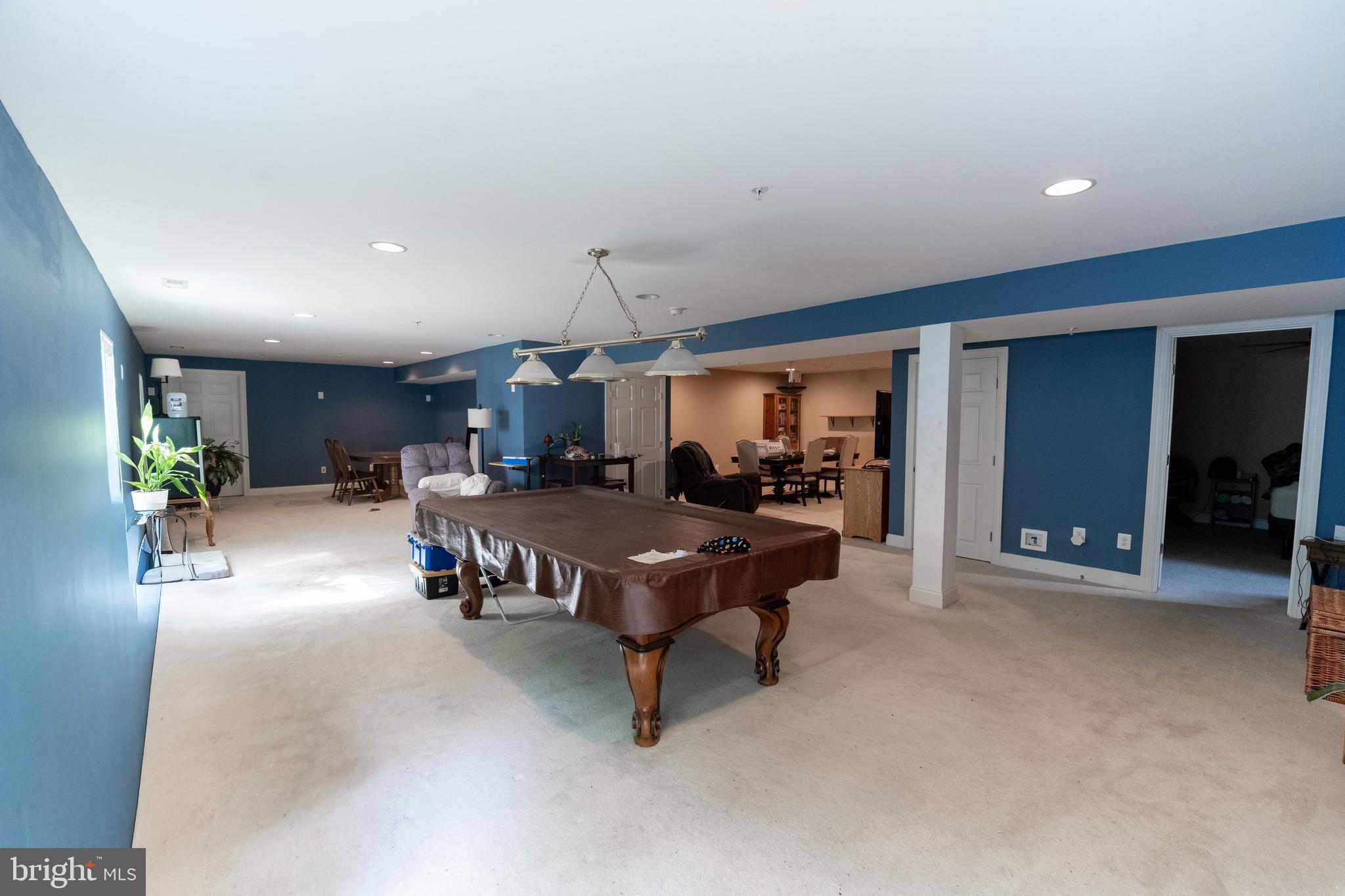 PEMBROOKE - Residential