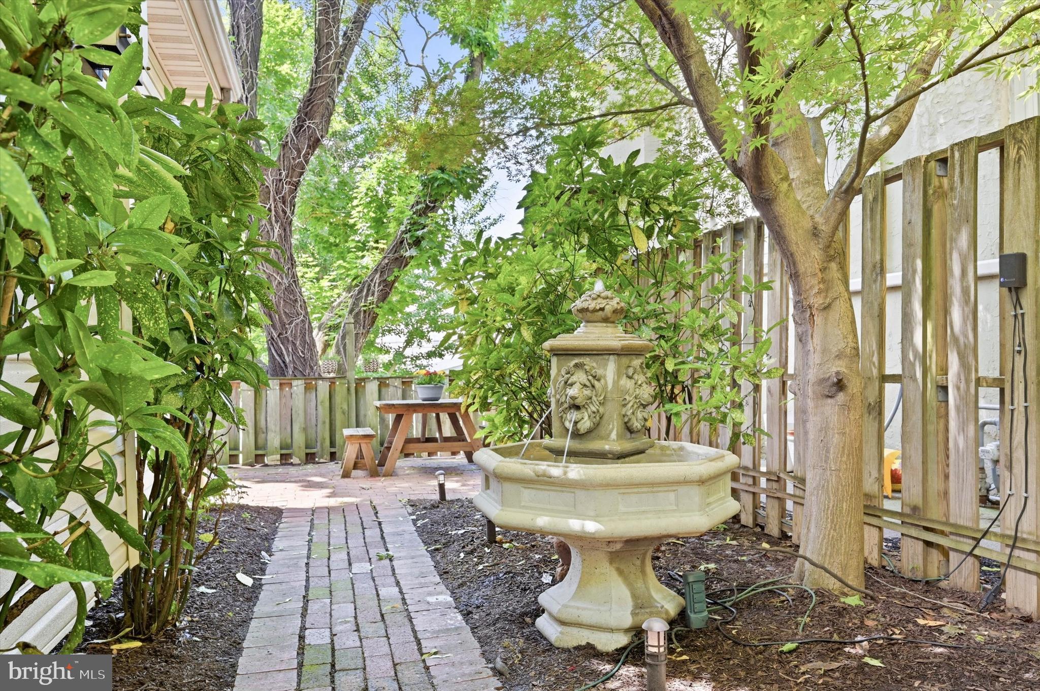 CONSHOHOCKEN - Residential