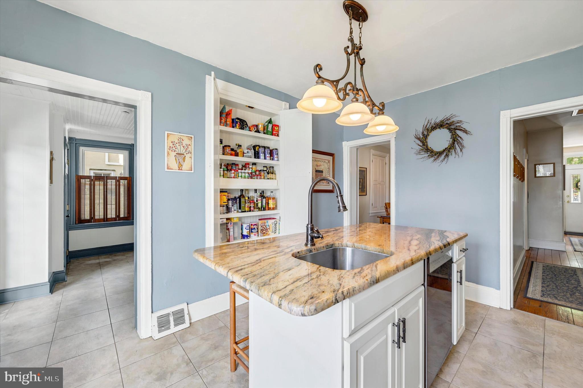 CONSHOHOCKEN - Residential