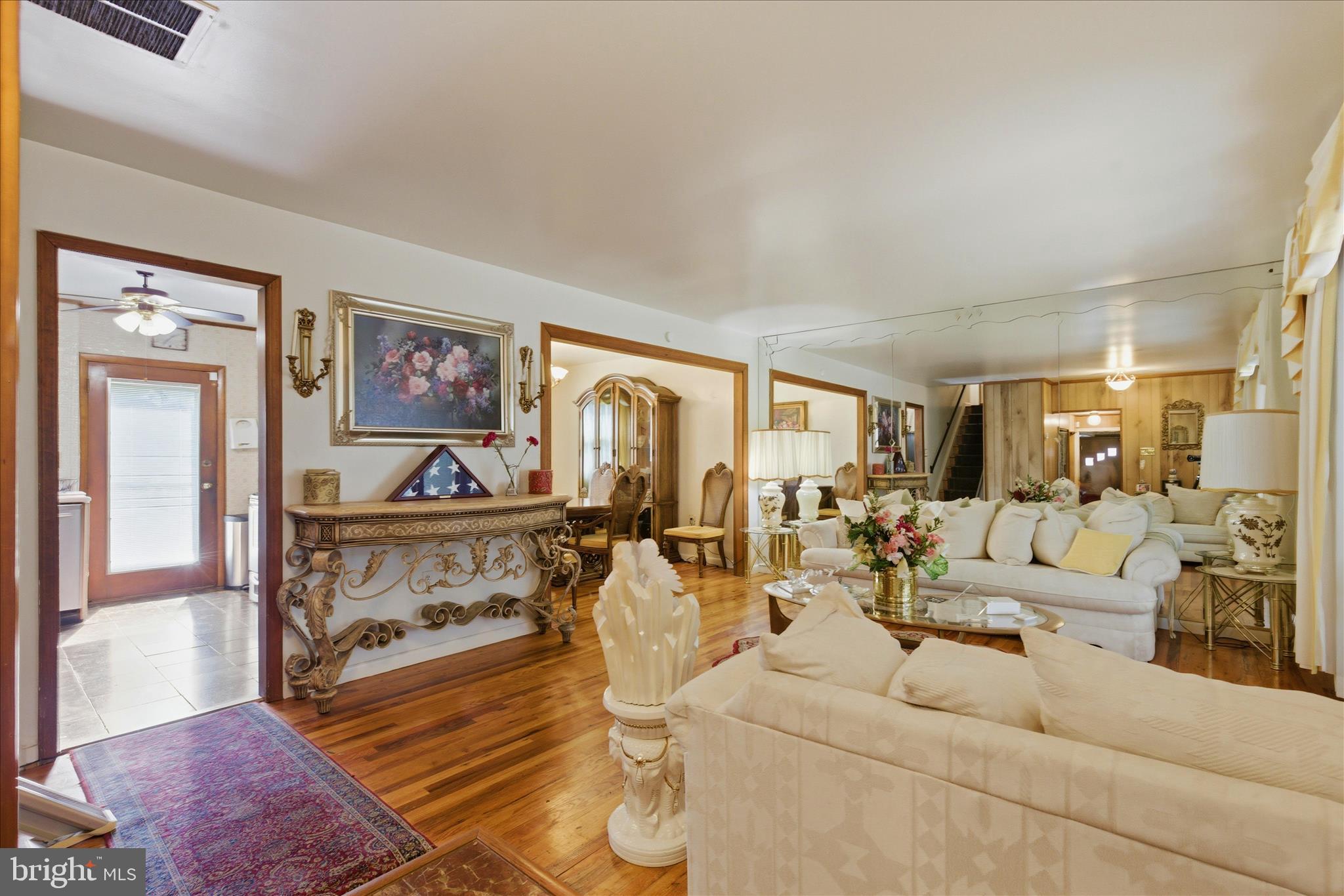 FAIRFIELD KNOLLS - Residential