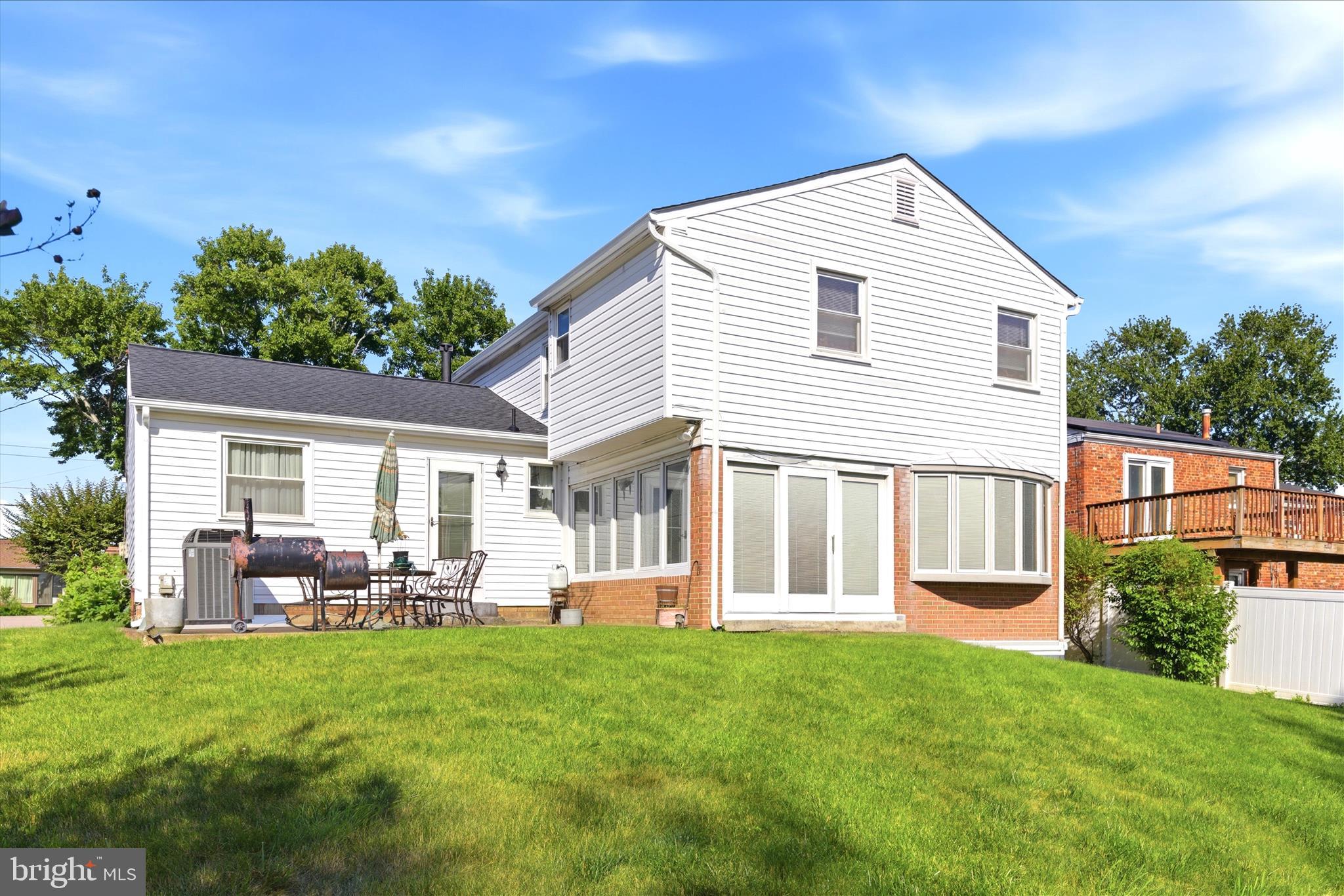 FAIRFIELD KNOLLS - Residential