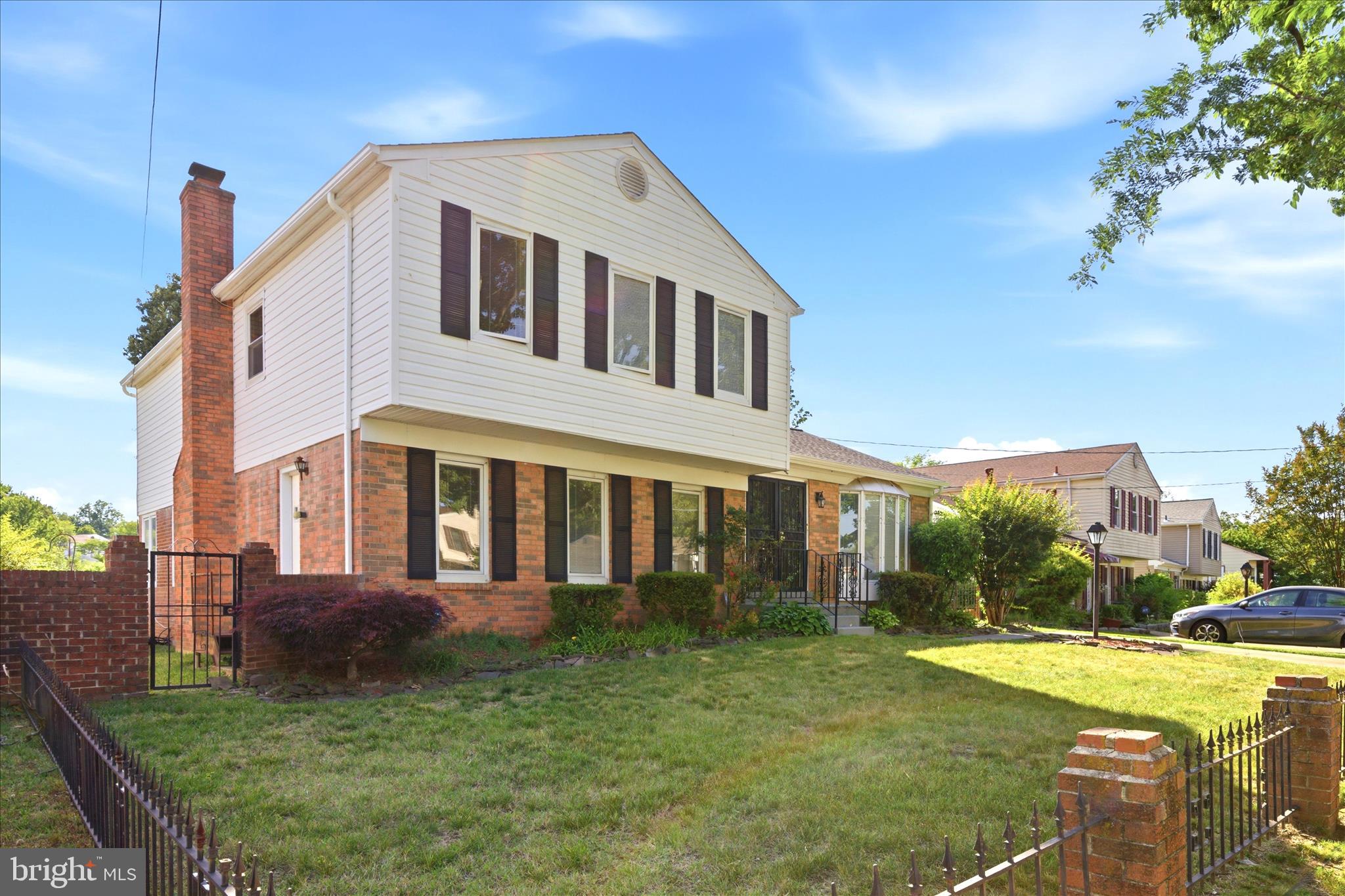 FAIRFIELD KNOLLS - Residential