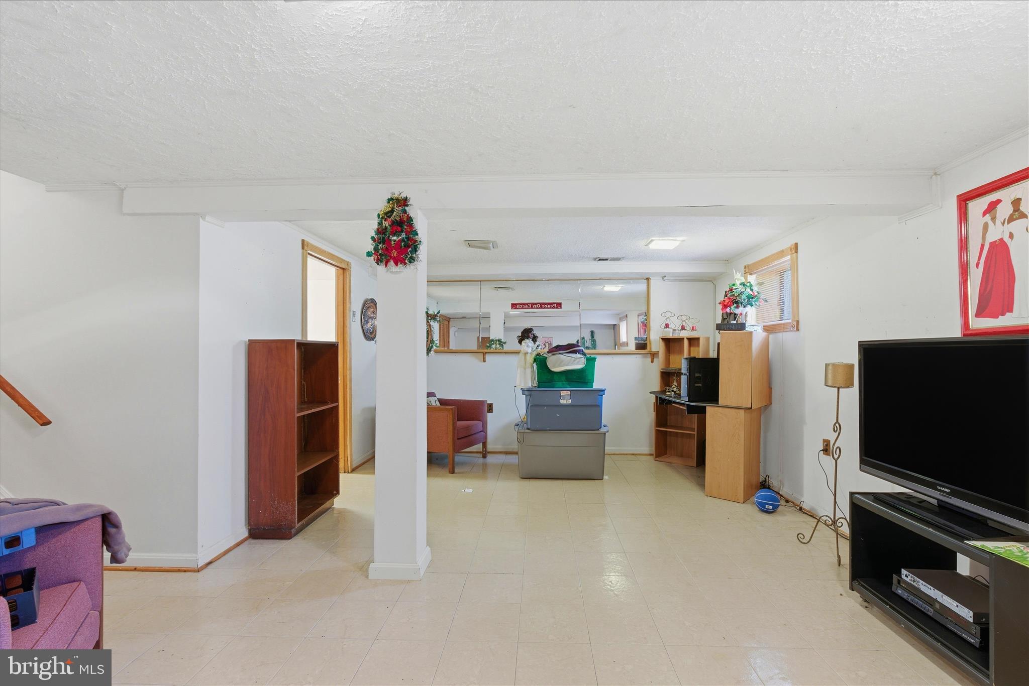 FAIRFIELD KNOLLS - Residential