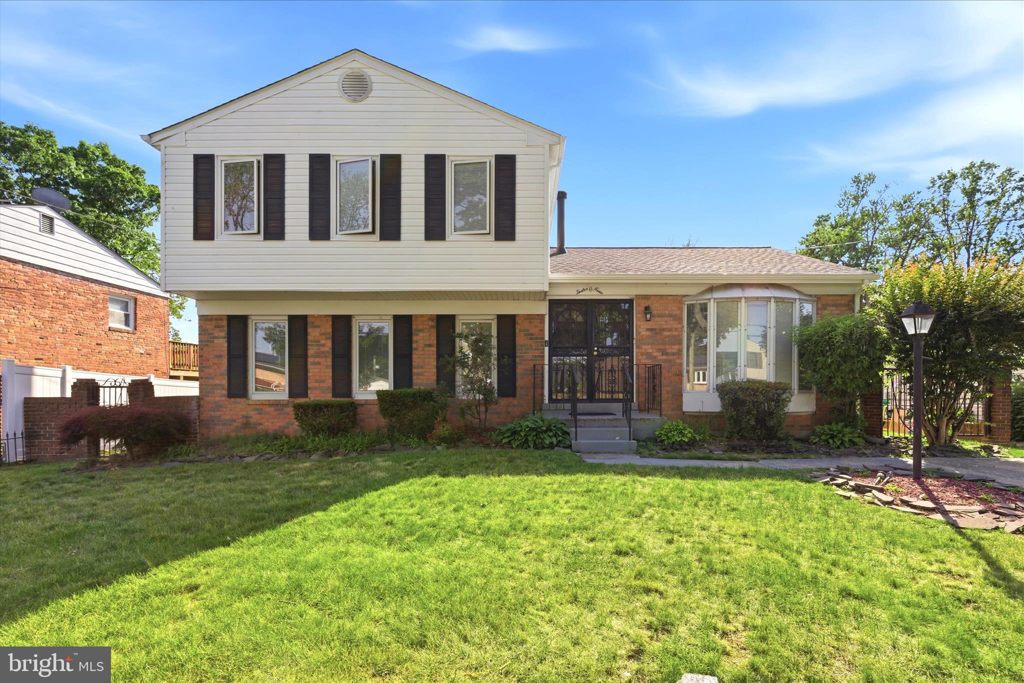 FAIRFIELD KNOLLS - Residential