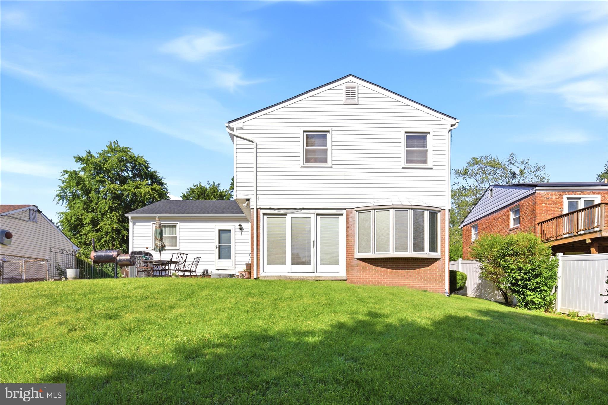 FAIRFIELD KNOLLS - Residential