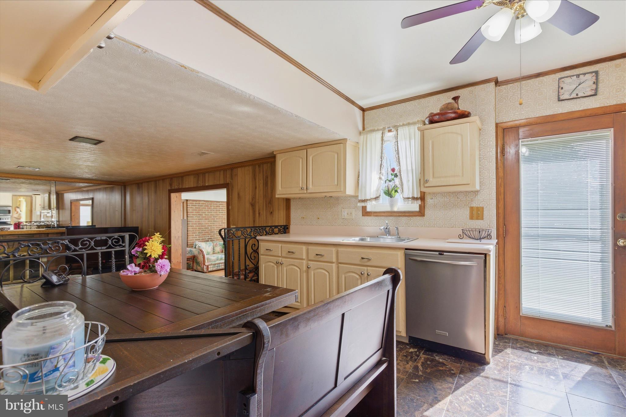 FAIRFIELD KNOLLS - Residential