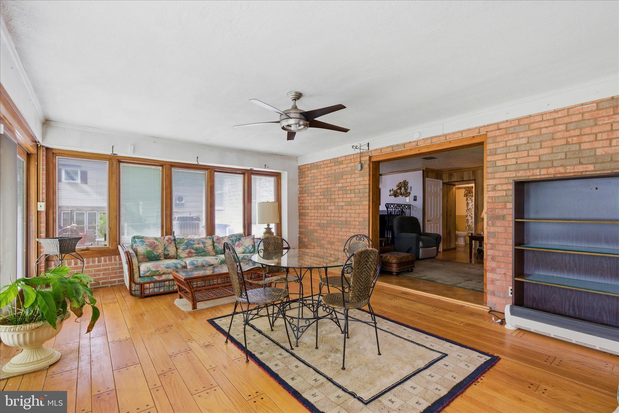 FAIRFIELD KNOLLS - Residential
