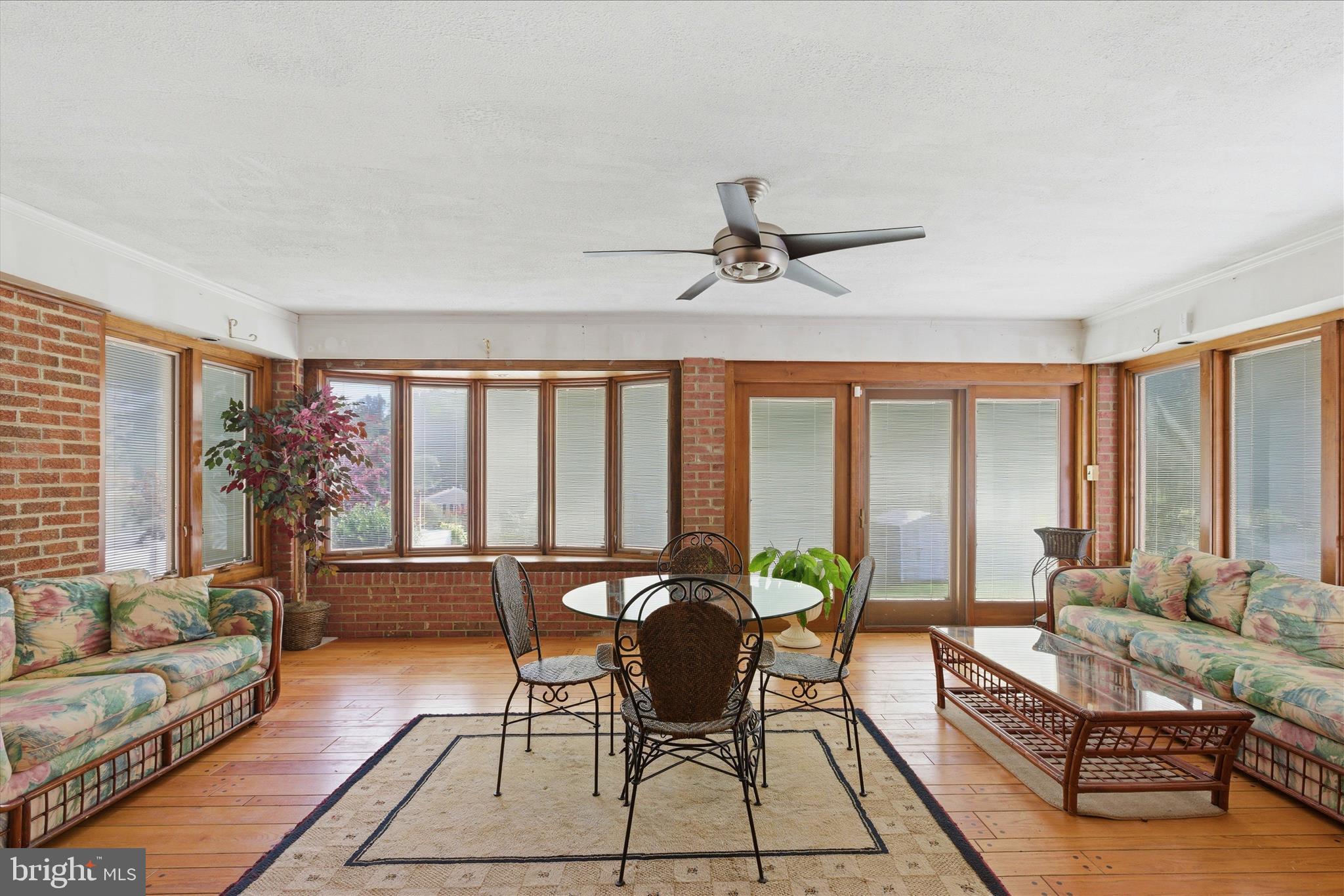 FAIRFIELD KNOLLS - Residential