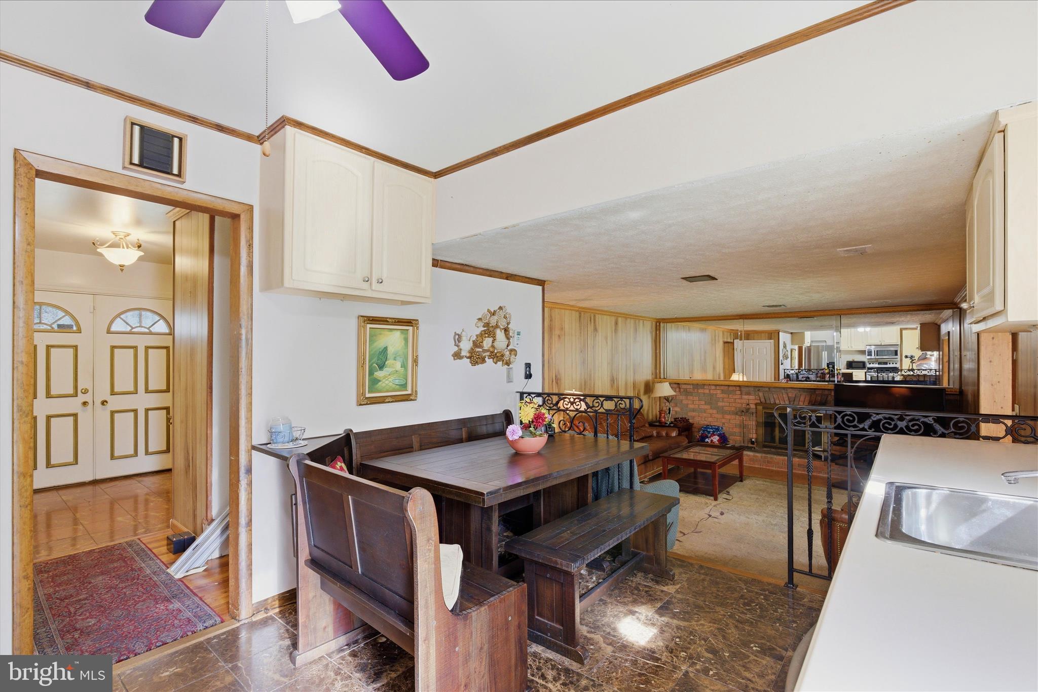 FAIRFIELD KNOLLS - Residential