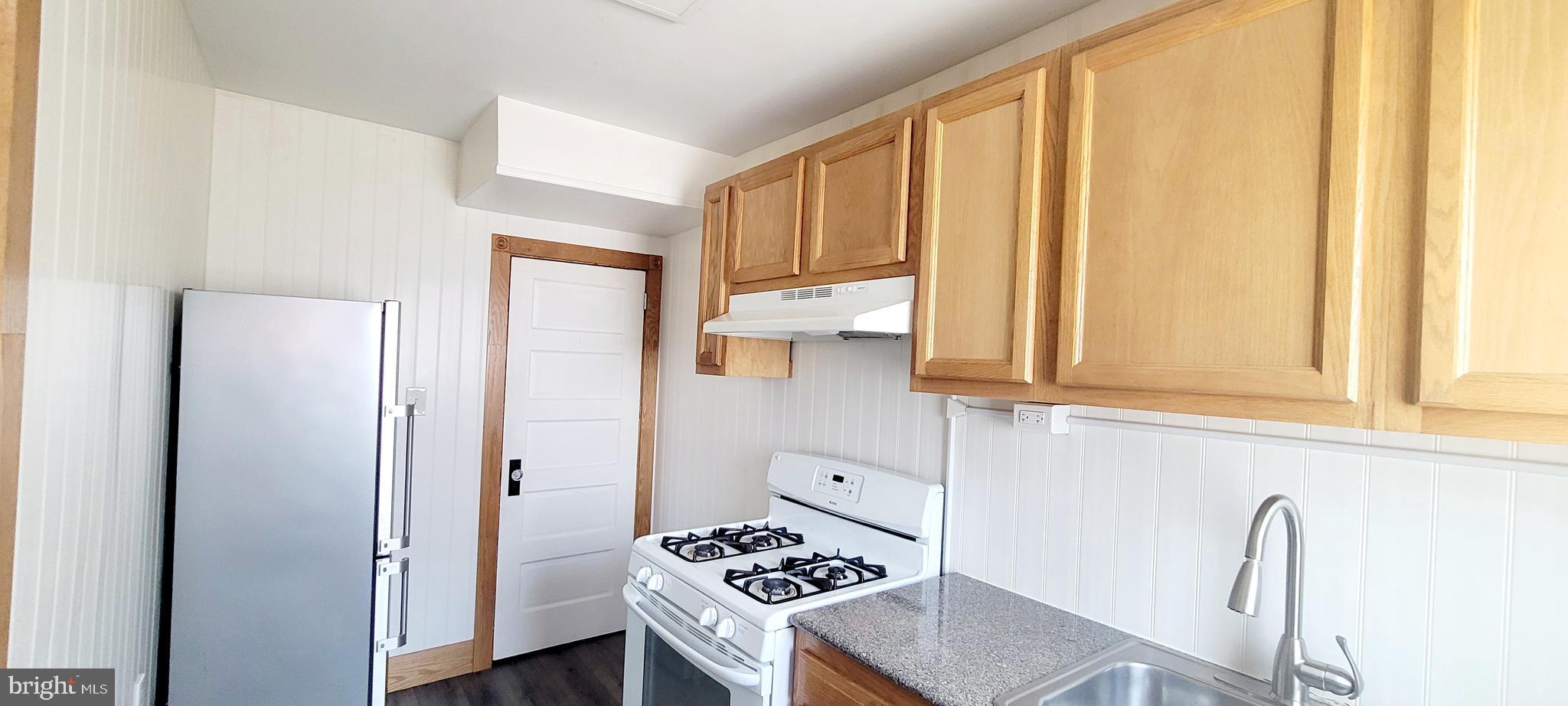 LOWER MOYAMENSING - Residential